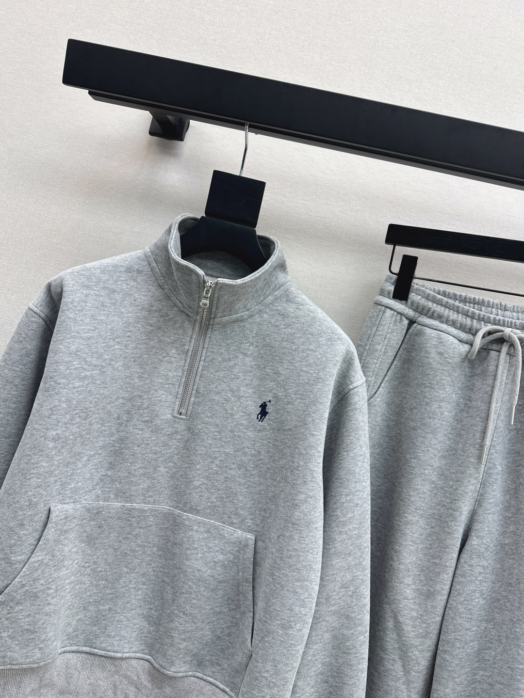 Ralph Lauren Women's Gray Fleece Activewear Relaxed Fit Sweat Suit Set 4 cmp i1756612134878 2617 0 2