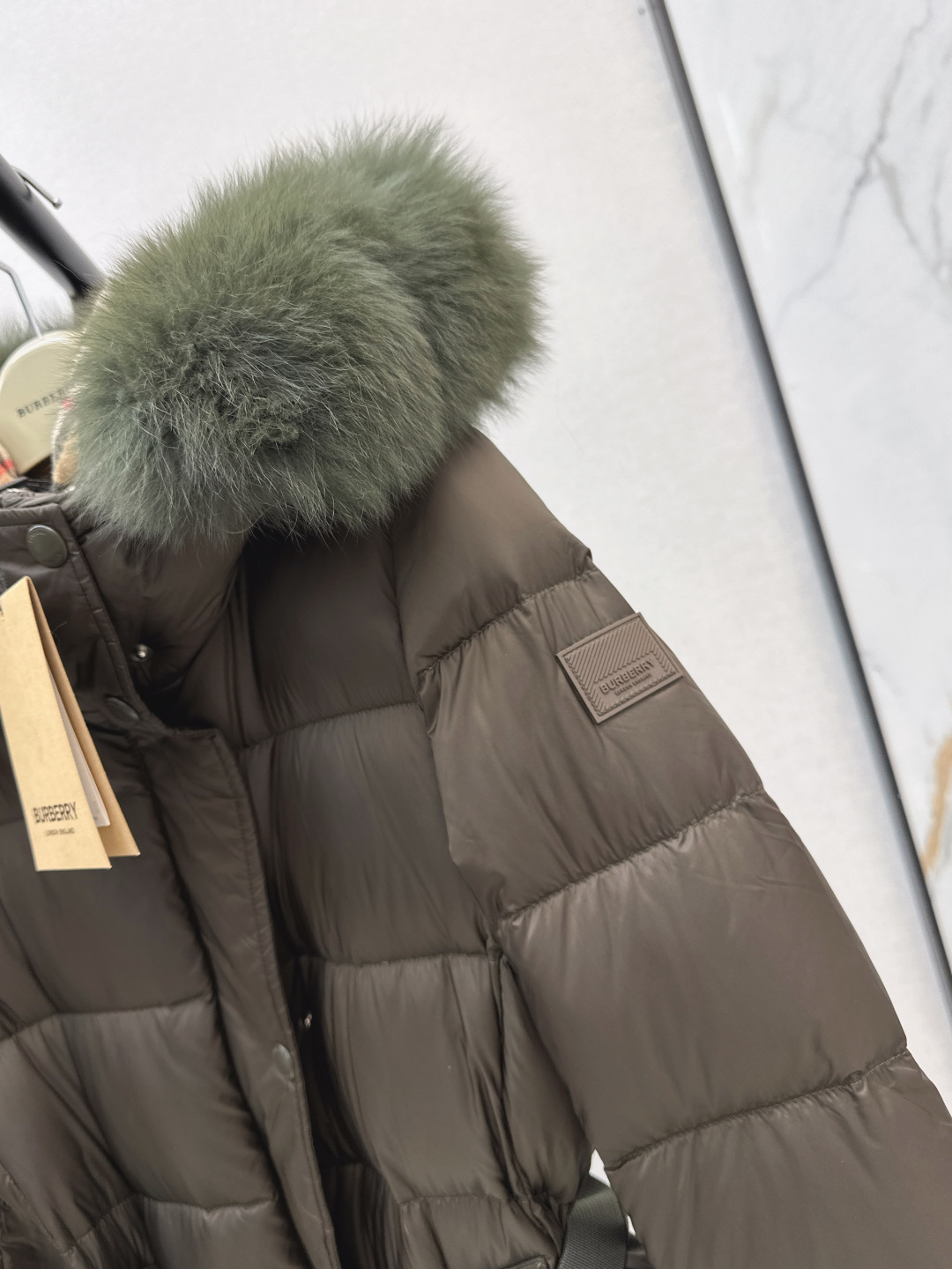 Burberry Down Puffer Coat with Fox Fur Trim Hood and Belted Waist 6 cmp i1756613990443 6265 0 4