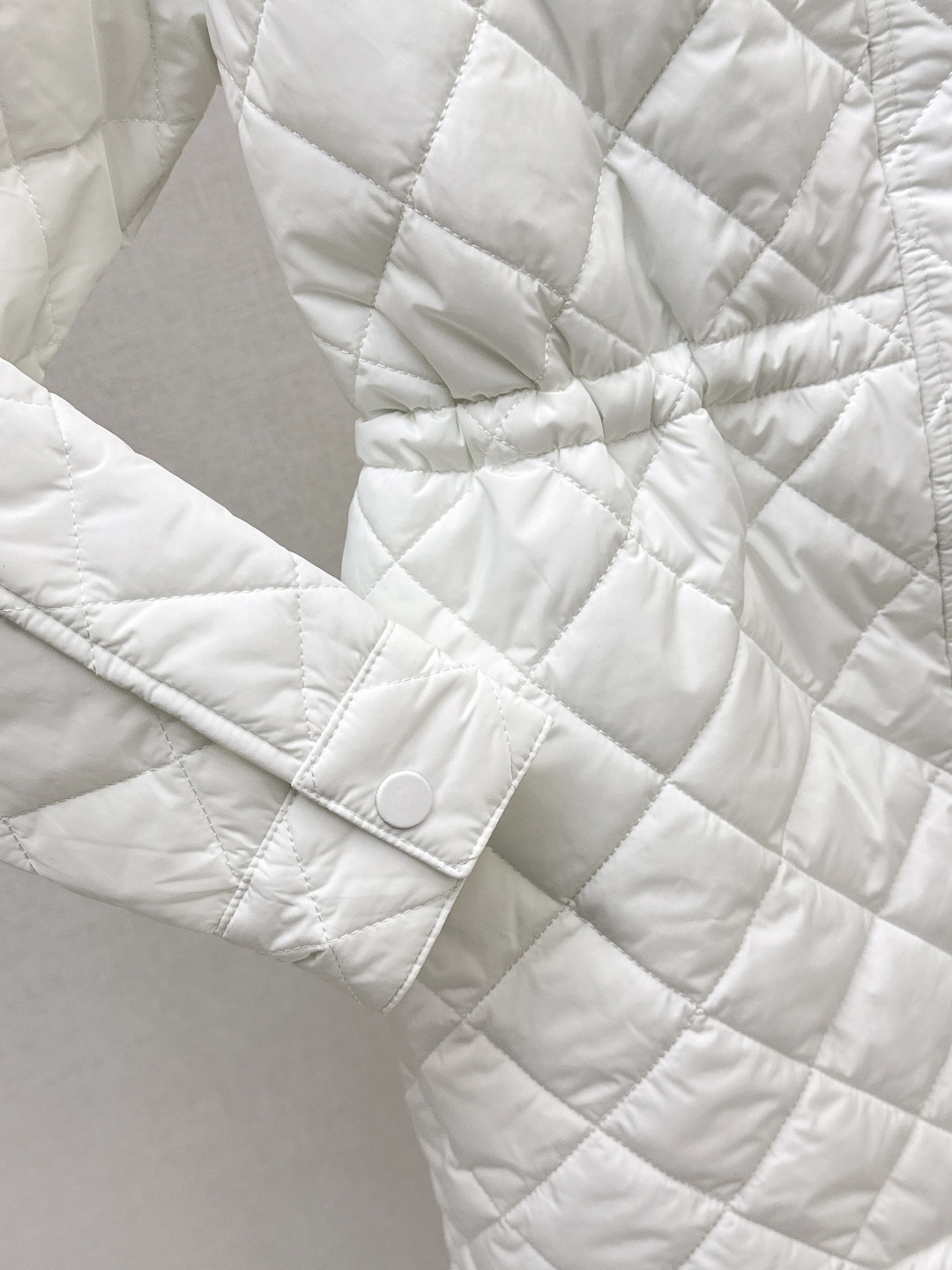 Prada Quilted Padded Jacket - Stylish Drawstring Waist Coat 8 cmp i1756620328899 3460 0 6