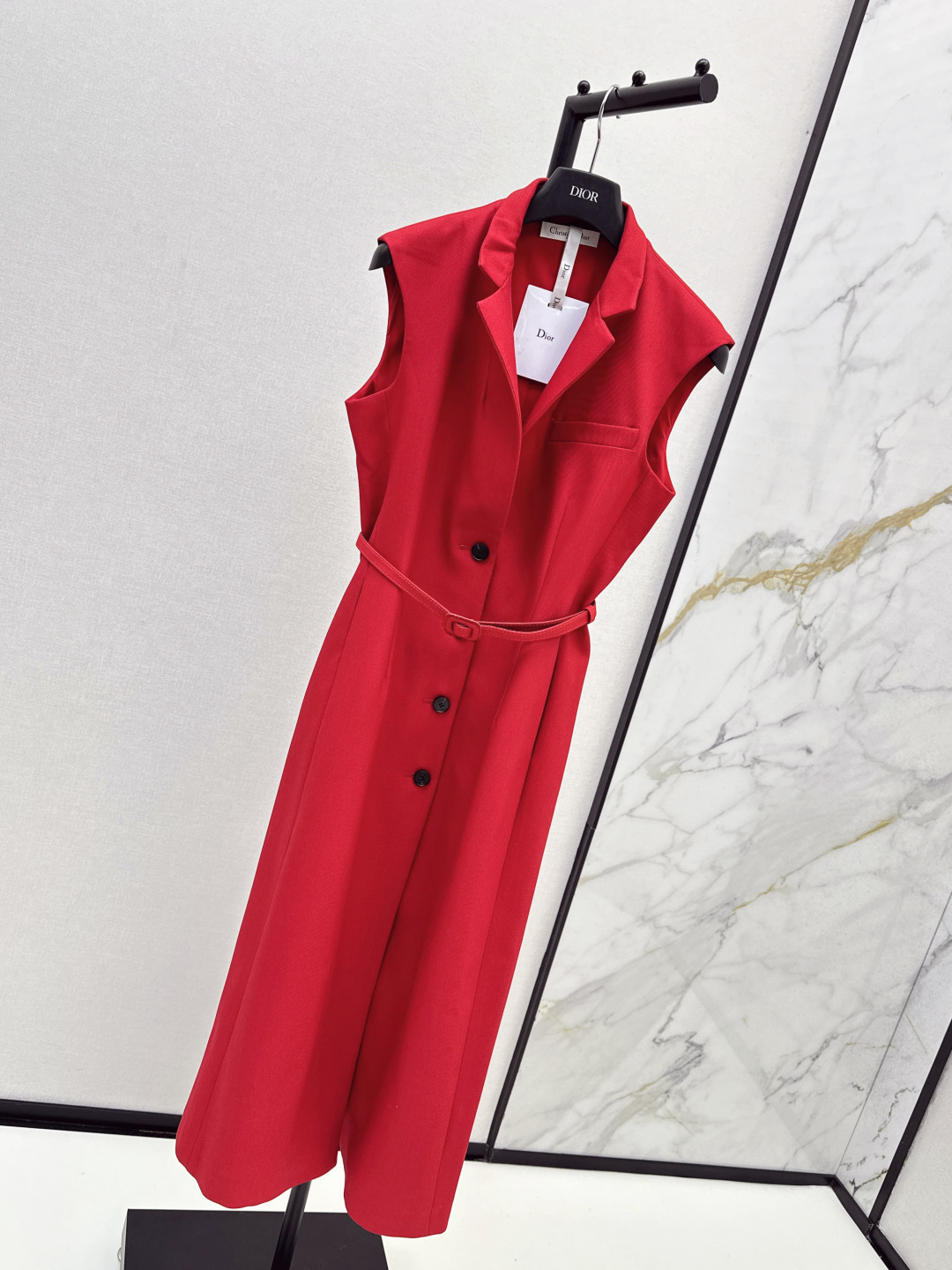 Dior Sleeveless Blazer Dress with Belt - Autumn Collection - Slim Fit 3 cmp i1756709834736 1781 0 1