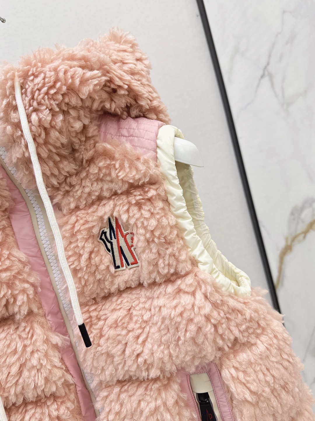 Moncler Women's Pink Teddy Fleece Down Vest Hooded Winter Warm Outerwear 7 cmp i1756711316586 7883 0 5