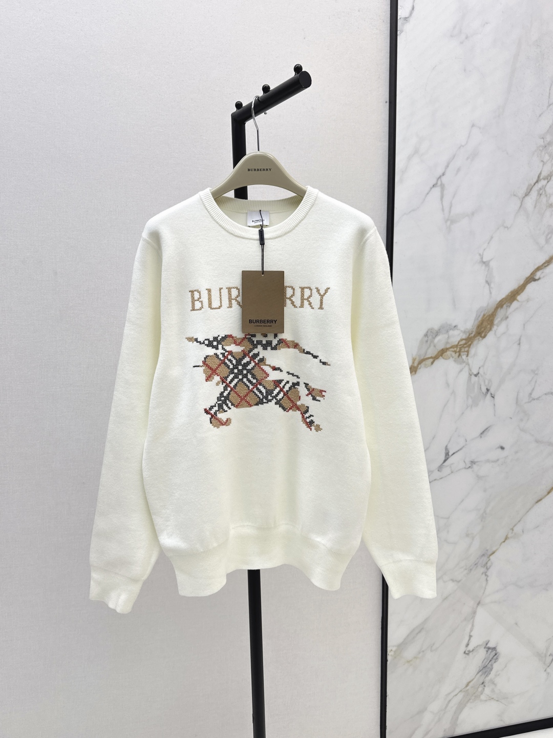 Burberry Women's White Knit Sweater with Equestrian Knight Design 2 cmp i1756711627048 9962 0 0
