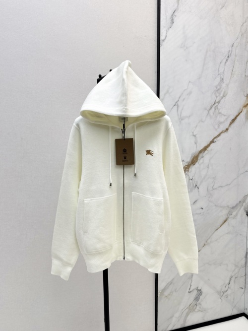 Burberry 25Ss Classic Horse Emblem Hooded Jacket - White, Comfortable Fit 1 Burberry 25Ss Classic Horse Emblem Hooded Jacket - White, Comfortable Fit