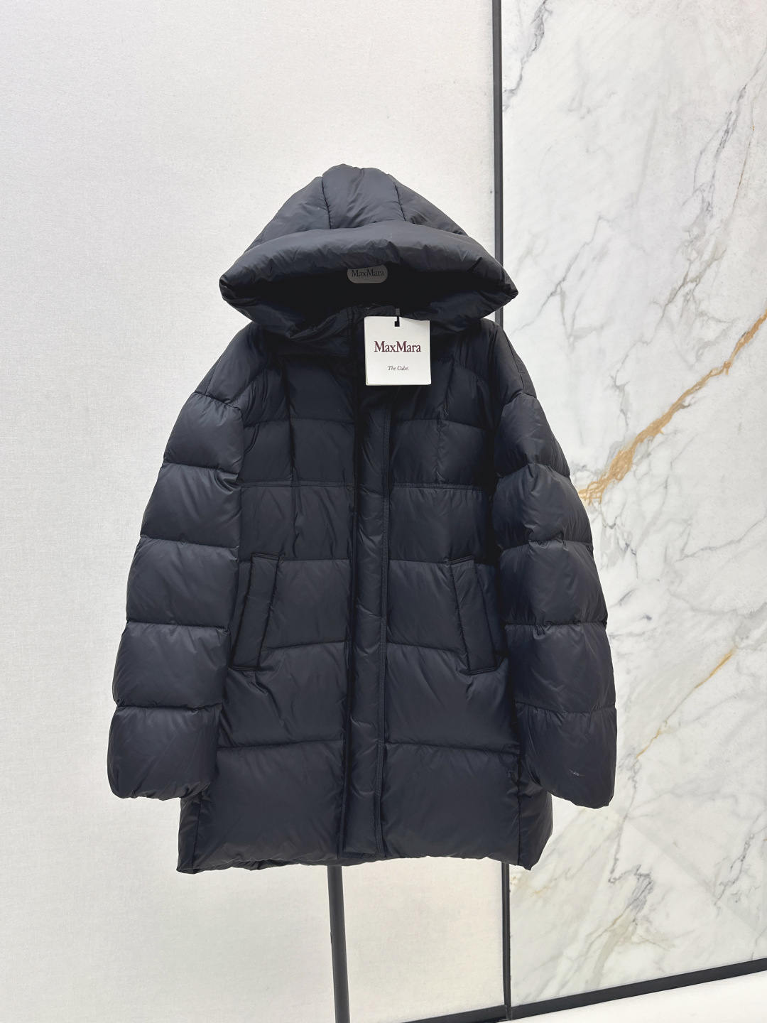 Max Mara Gewatteerde Donsjas met Capuchon - Stijlvol & Warm voor de Winter
