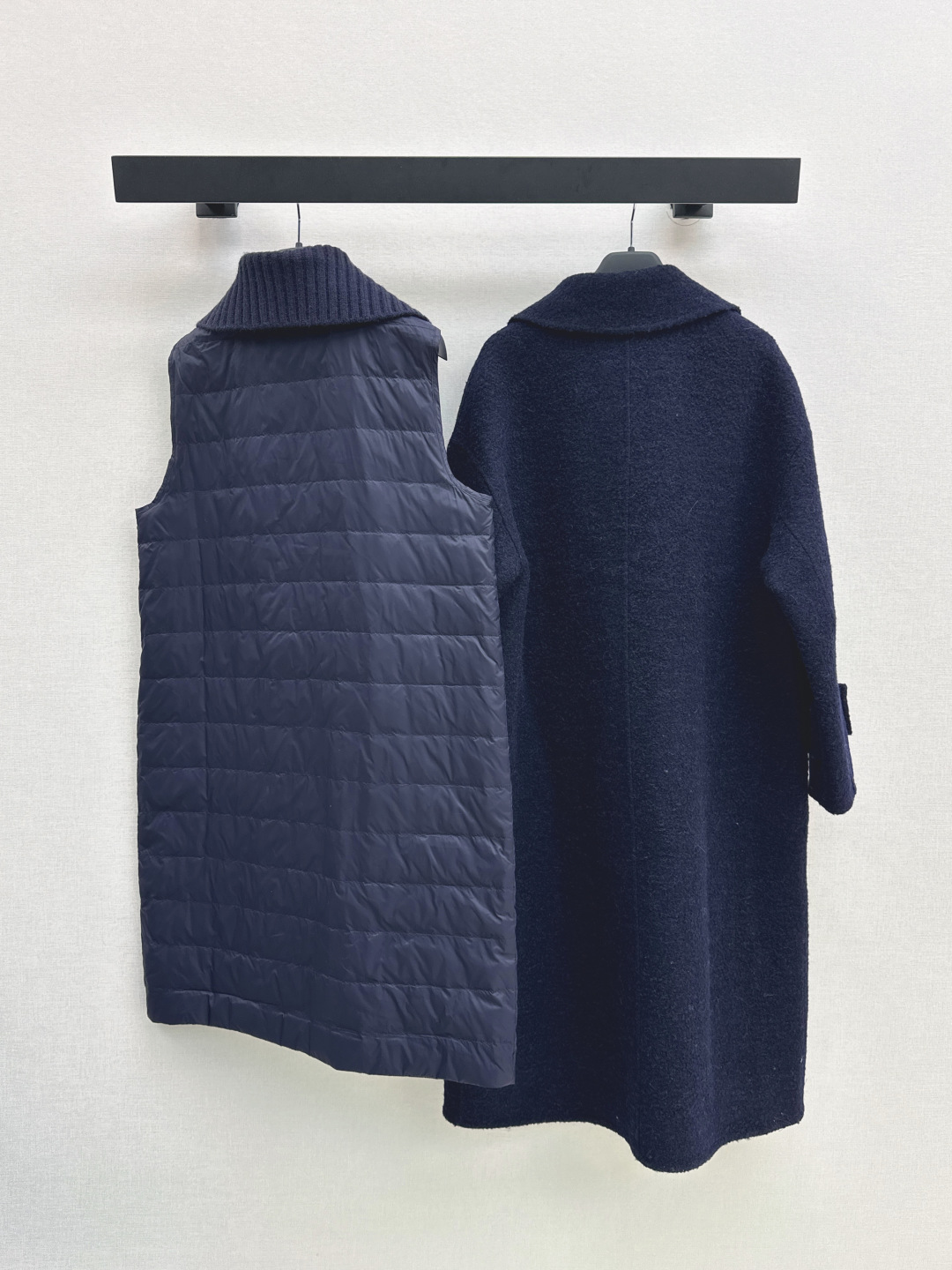 Max Mara Wool Blend Double-Breasted Coat with Detachable Down Vest 4 cmp i1756713930927 7014 0 2
