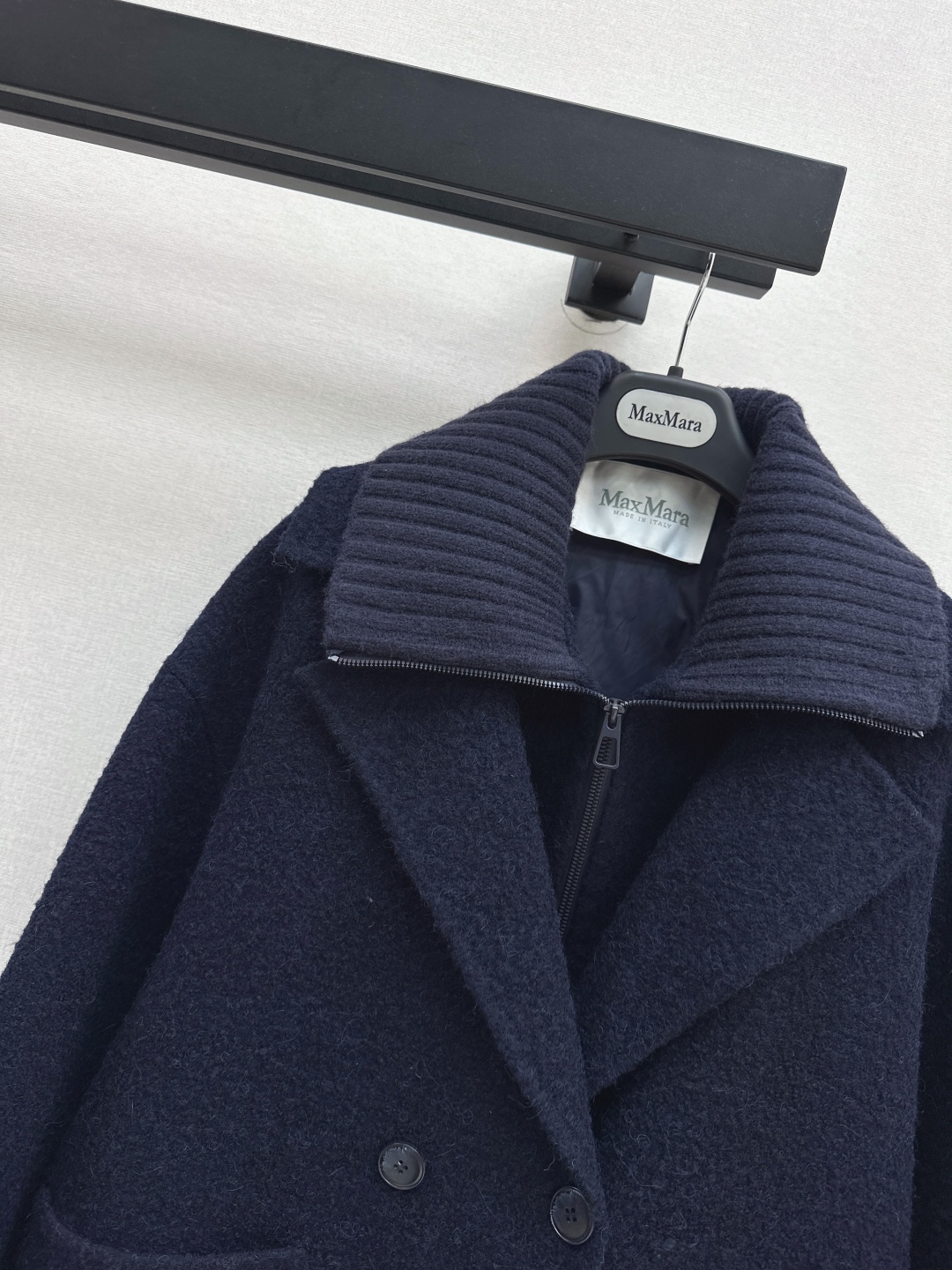 Max Mara Wool Blend Double-Breasted Coat with Detachable Down Vest 7 cmp i1756713936903 292 0 5