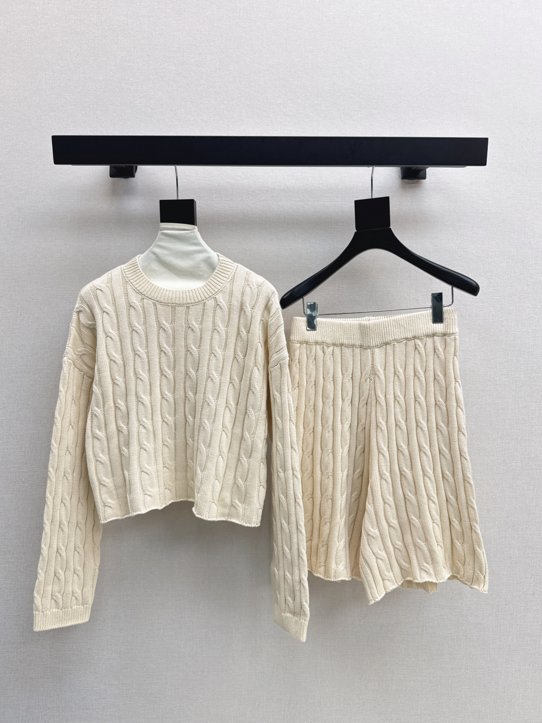 Wool Knit Sweater and Shorts Set - Elegant Cable Knit Loungewear for Women 2 cmp i1756714490722 2033 0 0