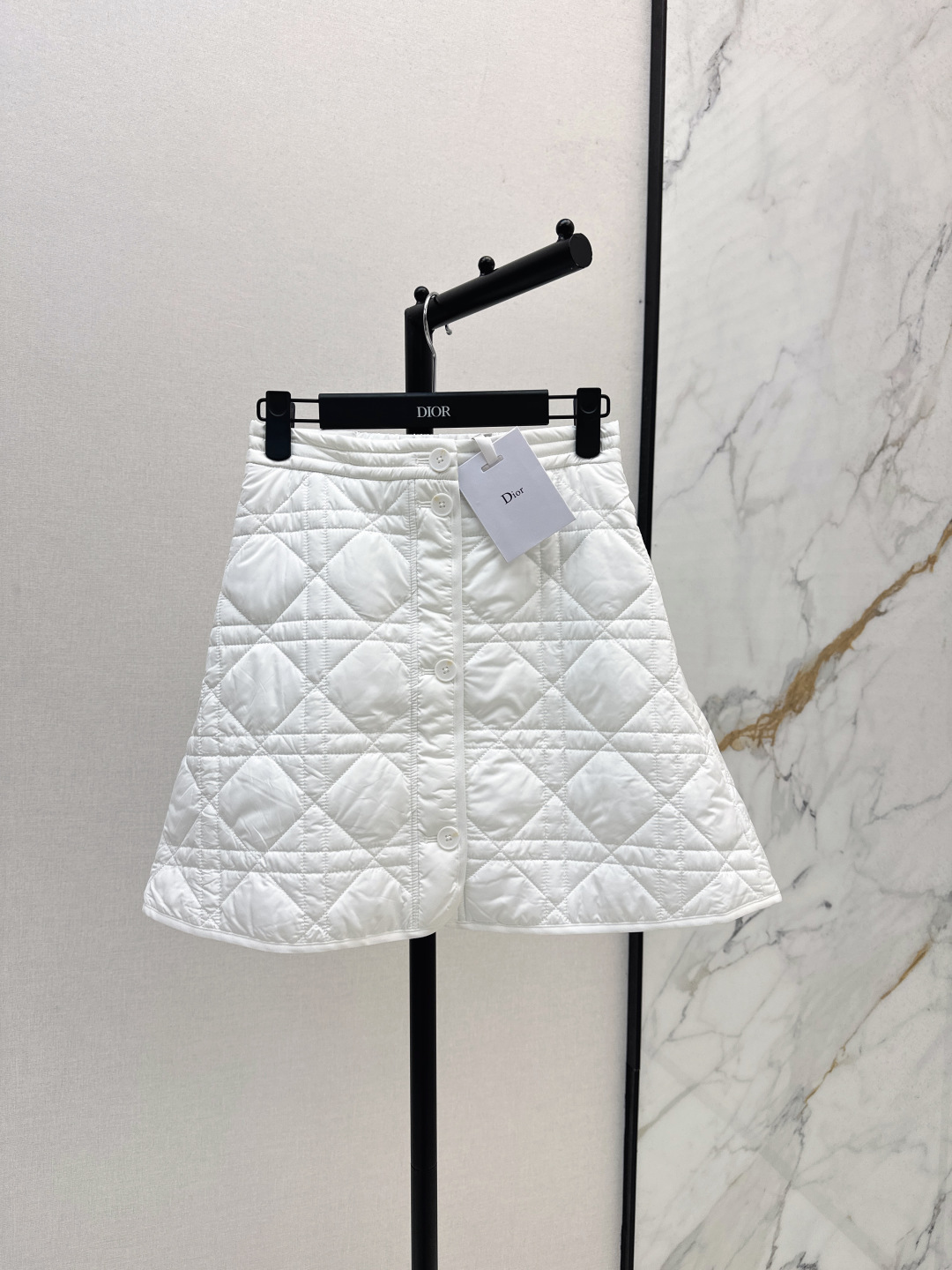 Dior Jupe Courte Matelassée Blanc, Motif Cannage, Coupe Trapèze