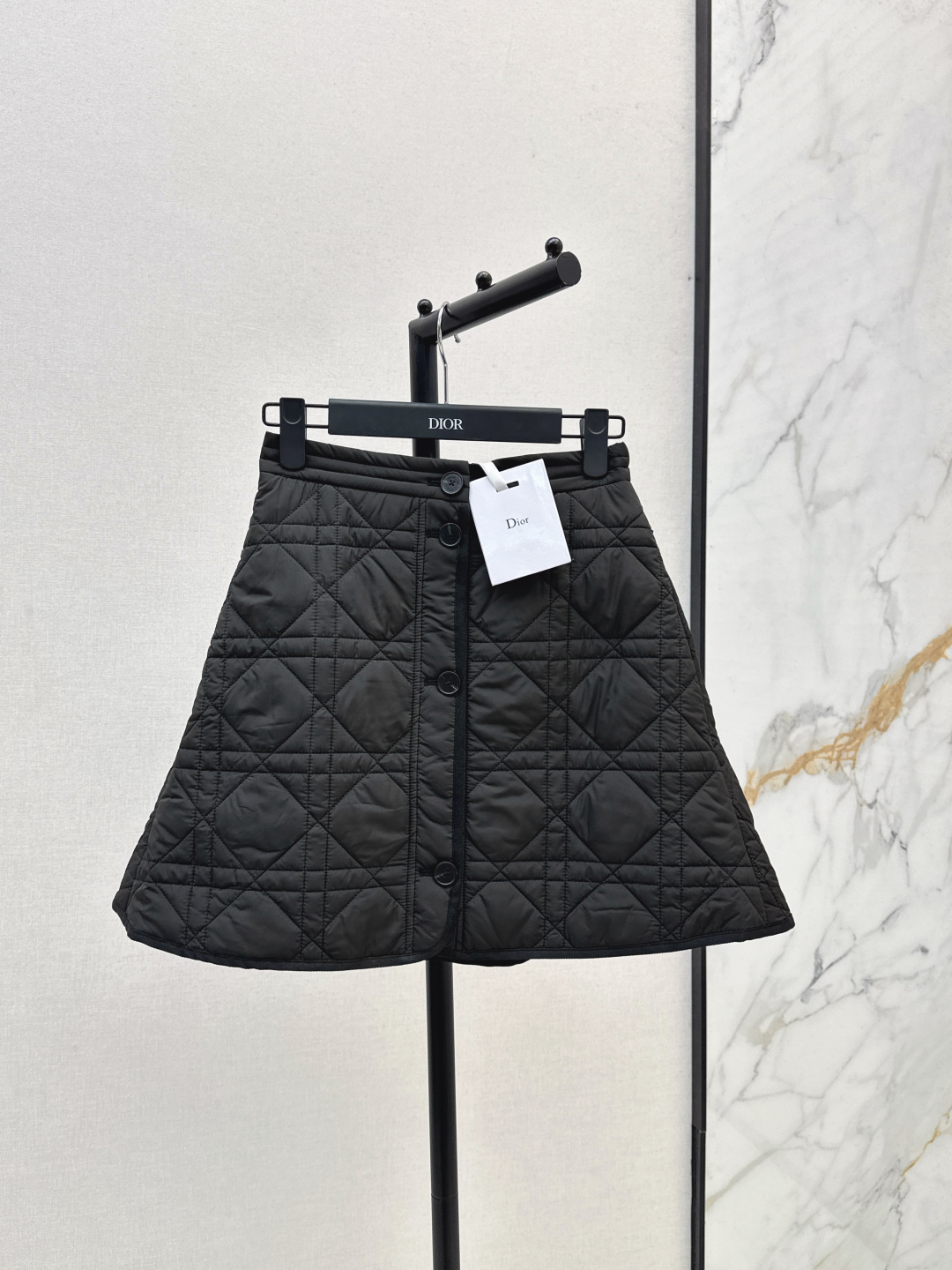 Dior Gewatteerde Mini-Rok met Cannage Stiksel - Elegant en Modern