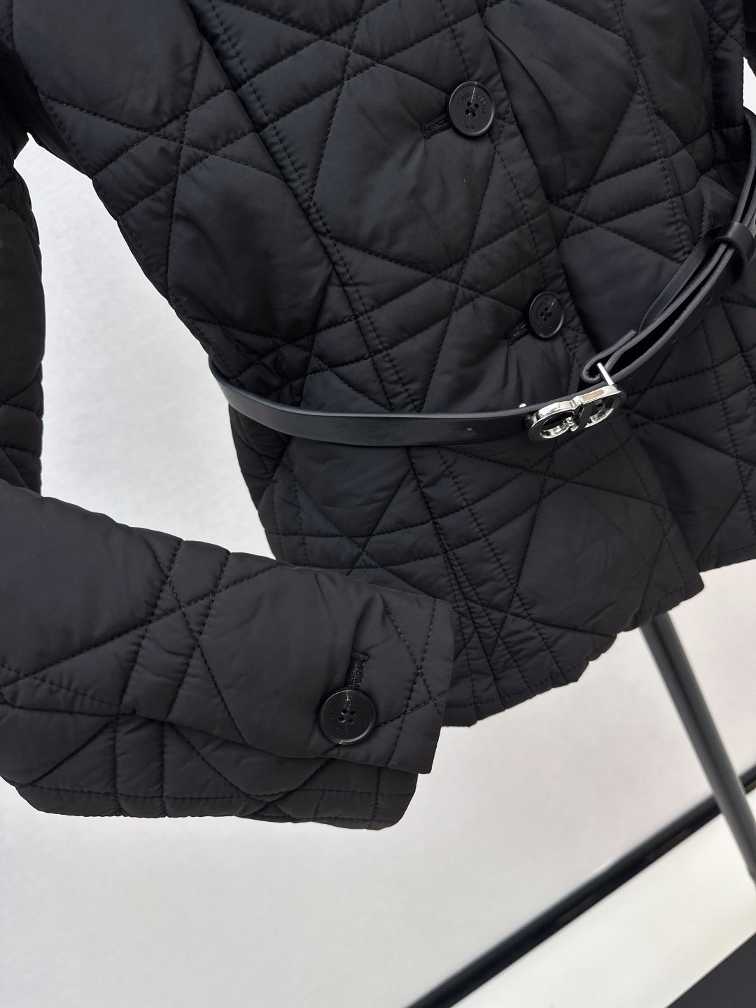 Dior Quilted Padded Jacket - Timeless Elegance & Modern Sophistication 8 cmp i1756717098966 483 0 6