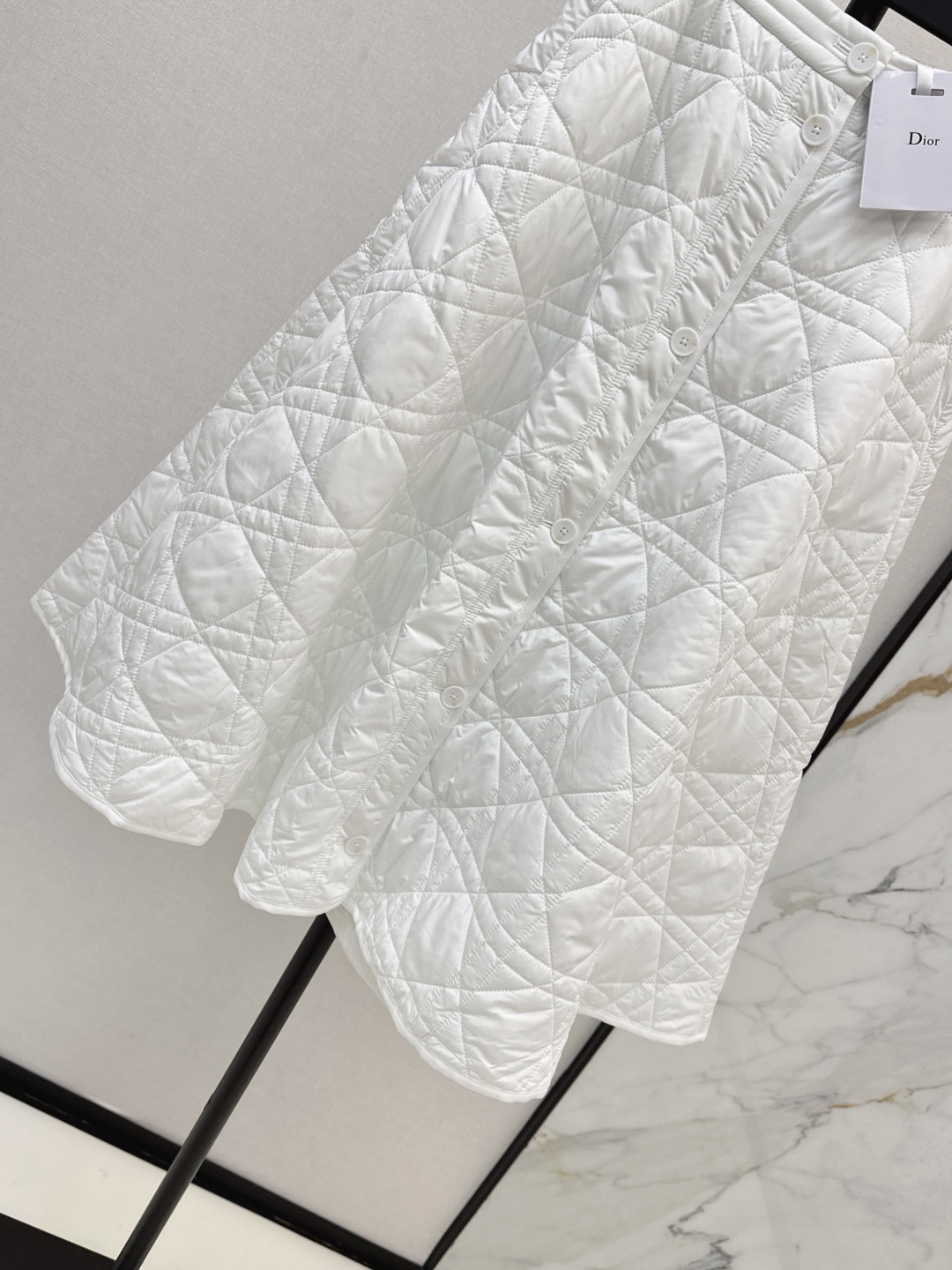 Dior White Quilted Midi Skirt A-Line Silhouette Nylon Slimming S-L 8 cmp i1756717473055 961 0 6