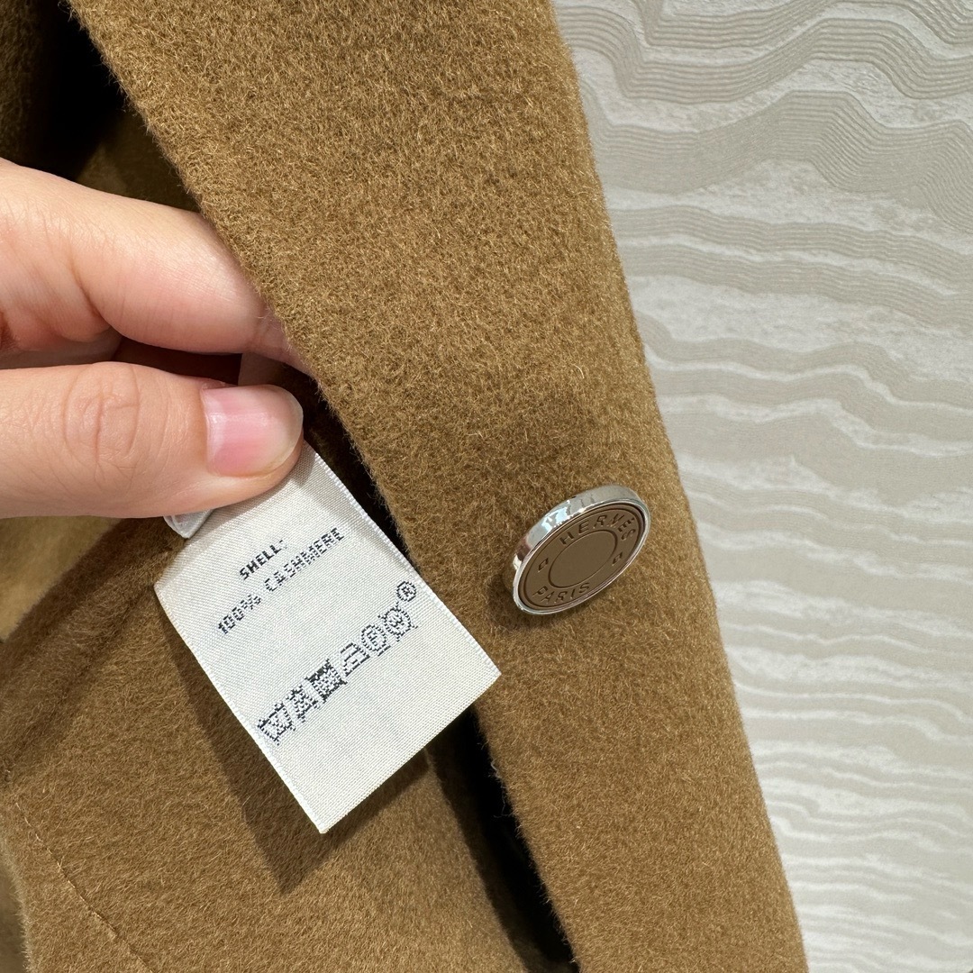 Elegant Wool Blend Sleeveless Coat with Belt, Lapel Collar and Pockets 9 cmp i1756775223567 38 0 7