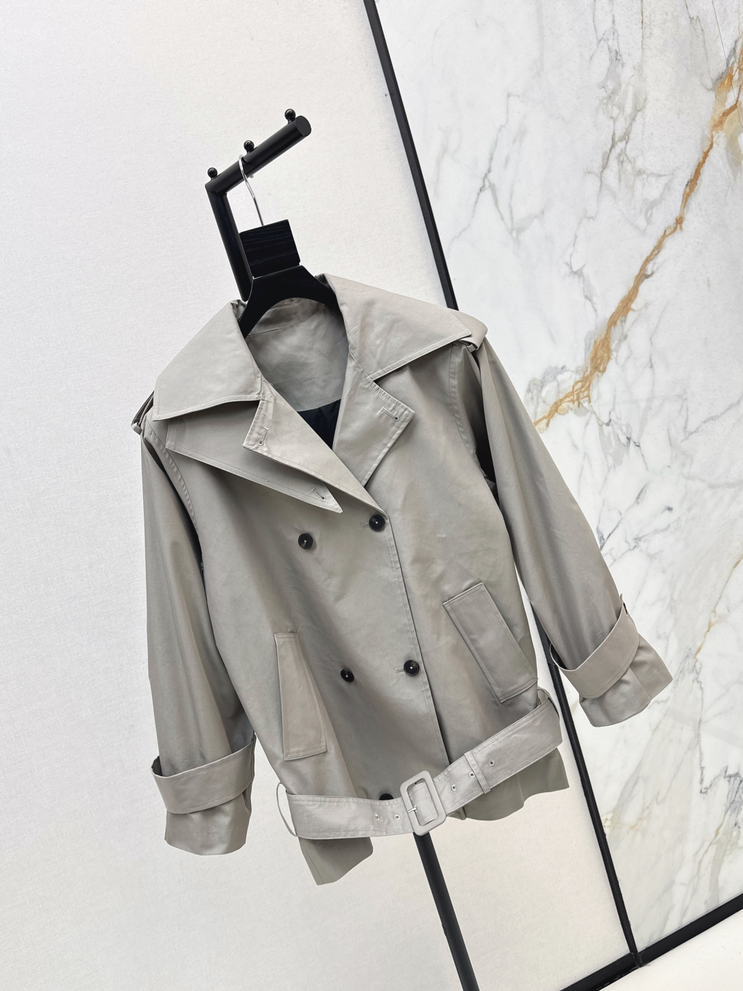 Women's Wide-Shoulder Trench Coat - Stylish & Versatile Fall Outerwear 4 cmp i1757829246801 725 0 2