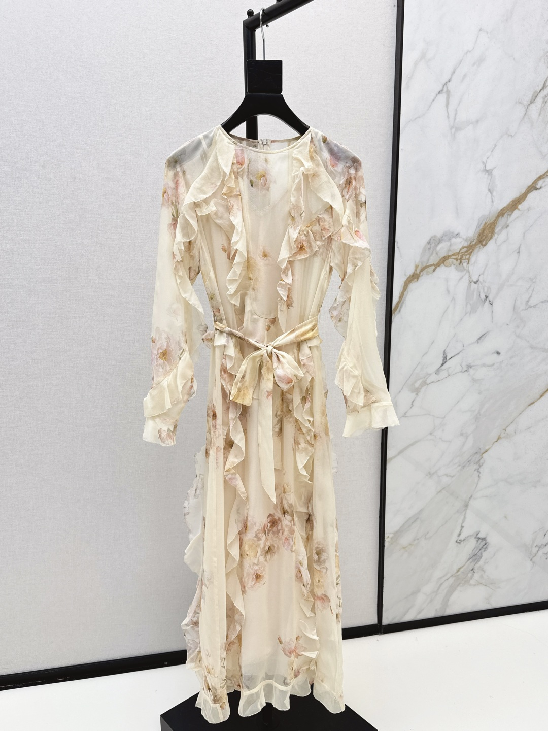 Zimmen-M 25Ss Floral Print Silk Maxi Dress, Elegant Resort Style 3 cmp i1757840348995 9593 0 0