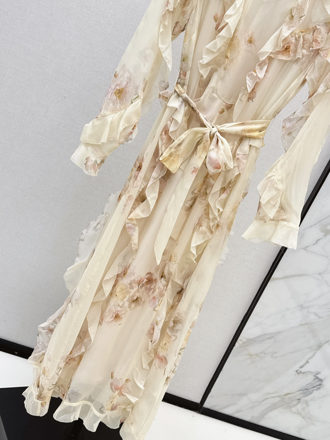 Zimmen-M 25Ss Floral Print Silk Maxi Dress, Elegant Resort Style 8 cmp i1757840351028 6287 0 6