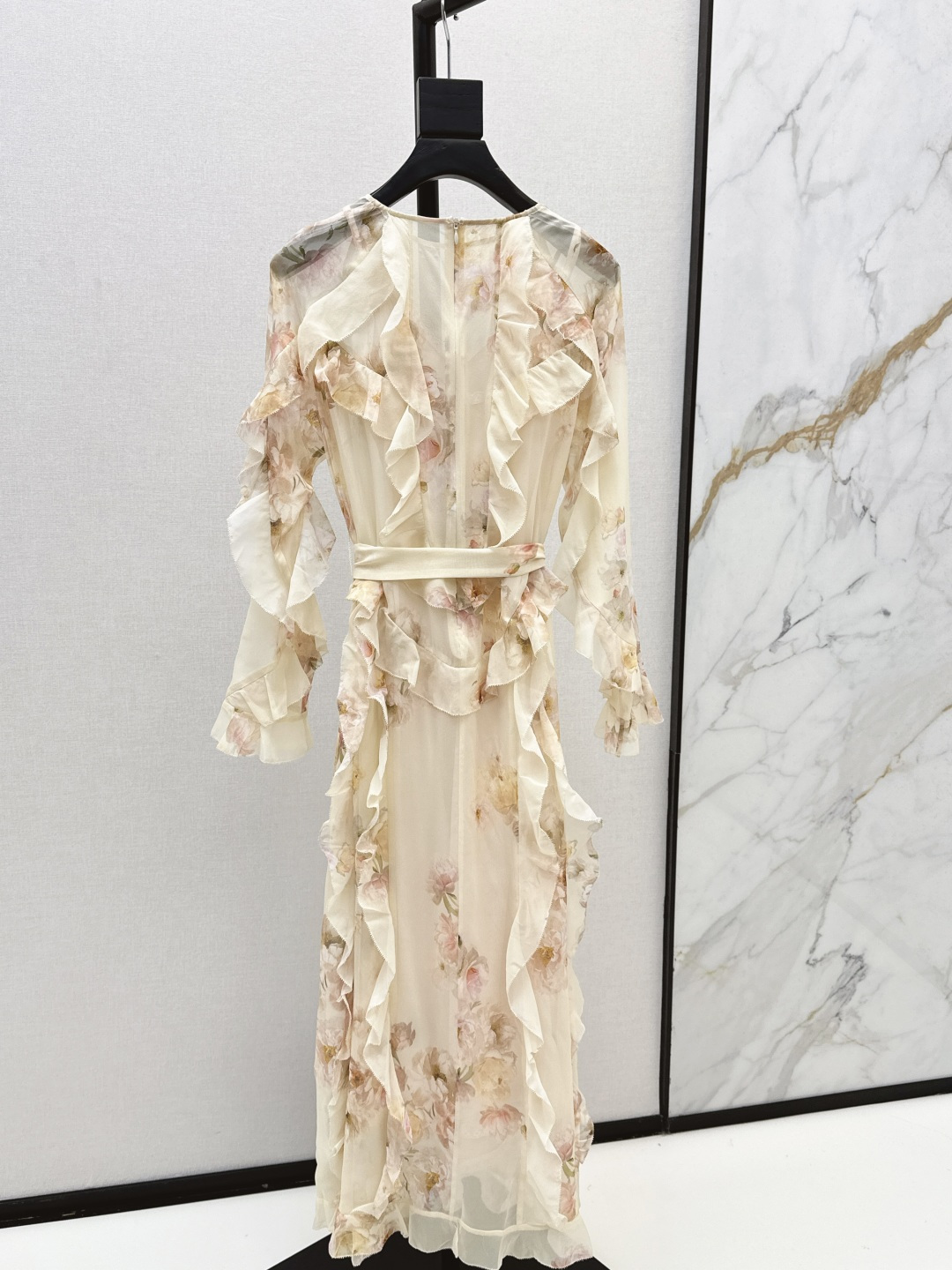 Zimmen-M 25Ss Floral Print Silk Maxi Dress, Elegant Resort Style 10 cmp i1757840351032 2106 0 9