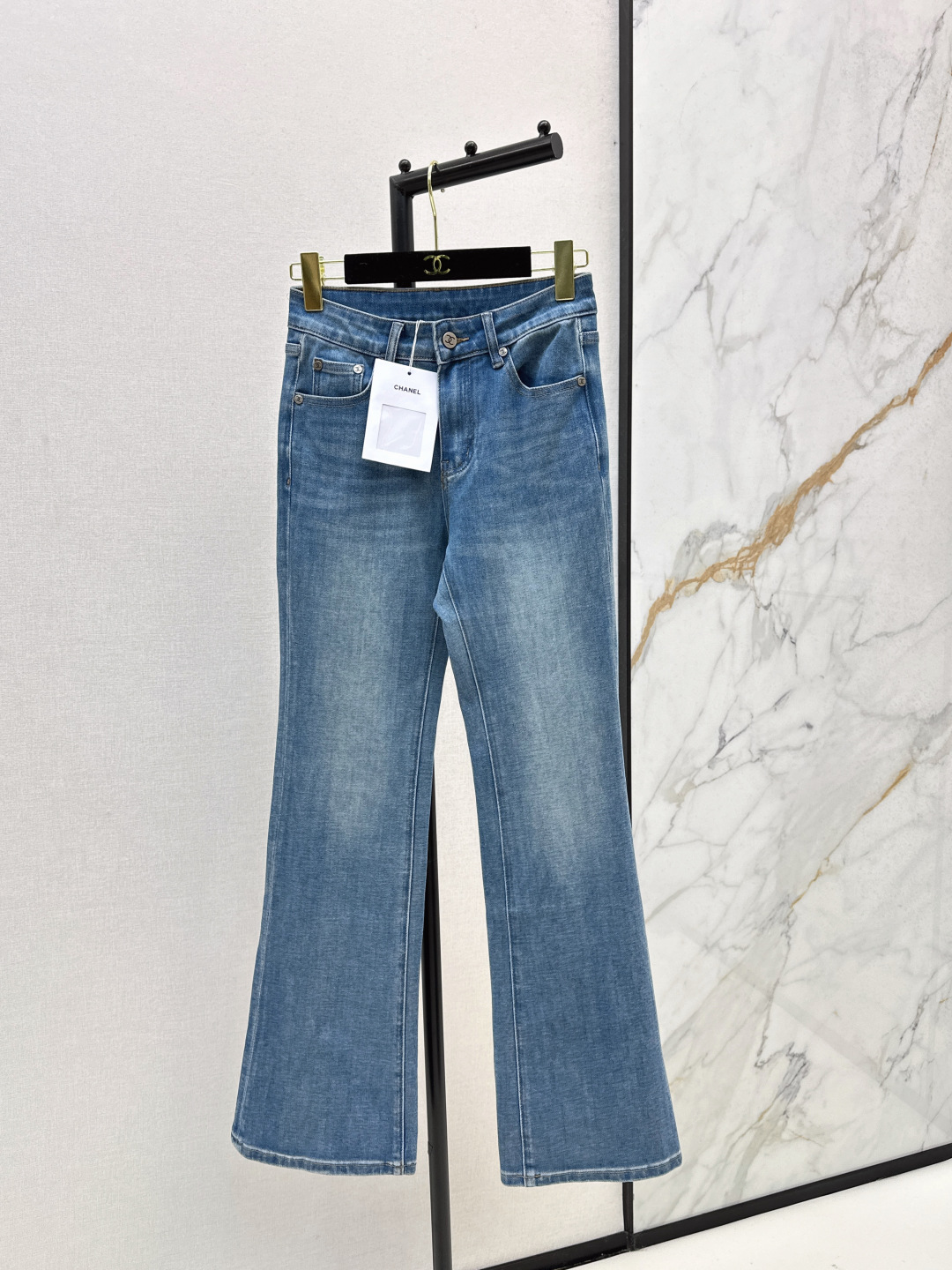 Chanel Micro Flare Jeans - Perfecte Pasvorm & Tijdloze Stijl