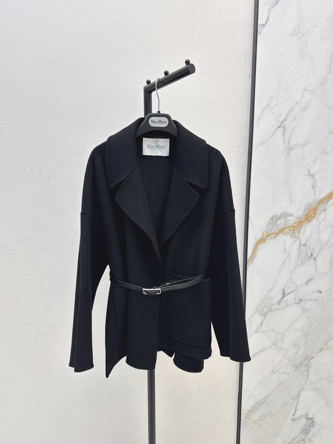 Max Mara Minimalistische Double-Face Wollen Jas met Riem - Stijlvol & Warm