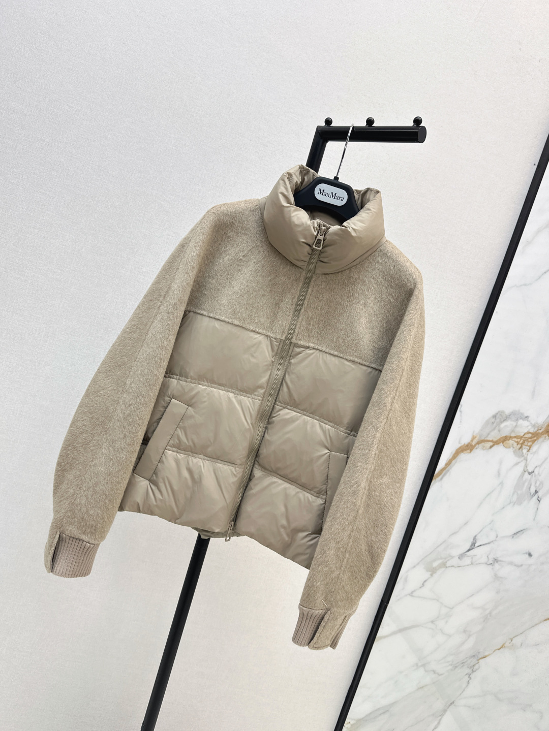 Max Mara Women's Wool Blend Puffer Jacket, Stand Collar, Three Colors 3 cmp i1757937209563 1319 0 1