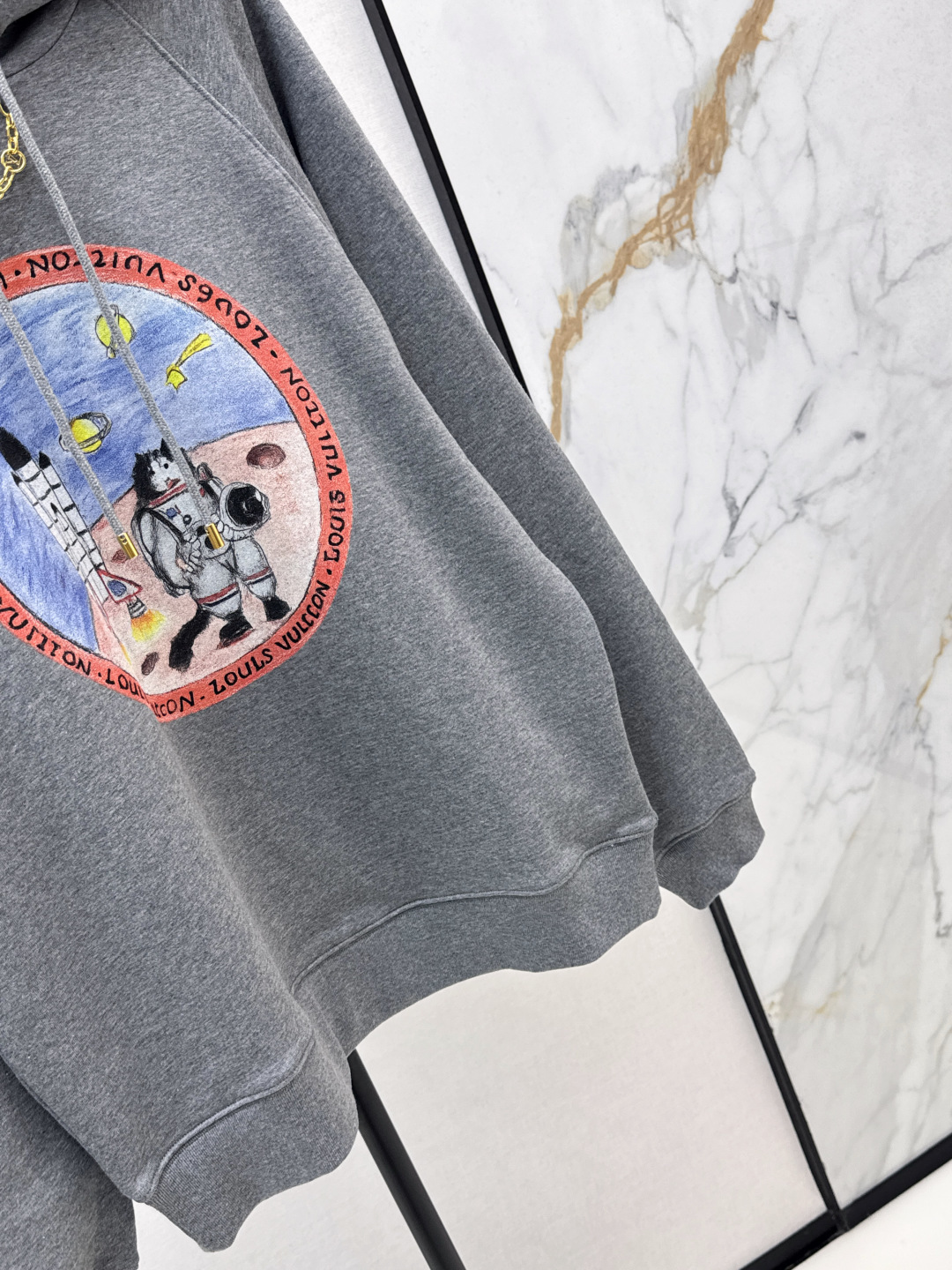 Louis Vuitton Grey Astronaut Print Hoodie Sweatshirt for Women 8 cmp i1757939737970 6739 0 6