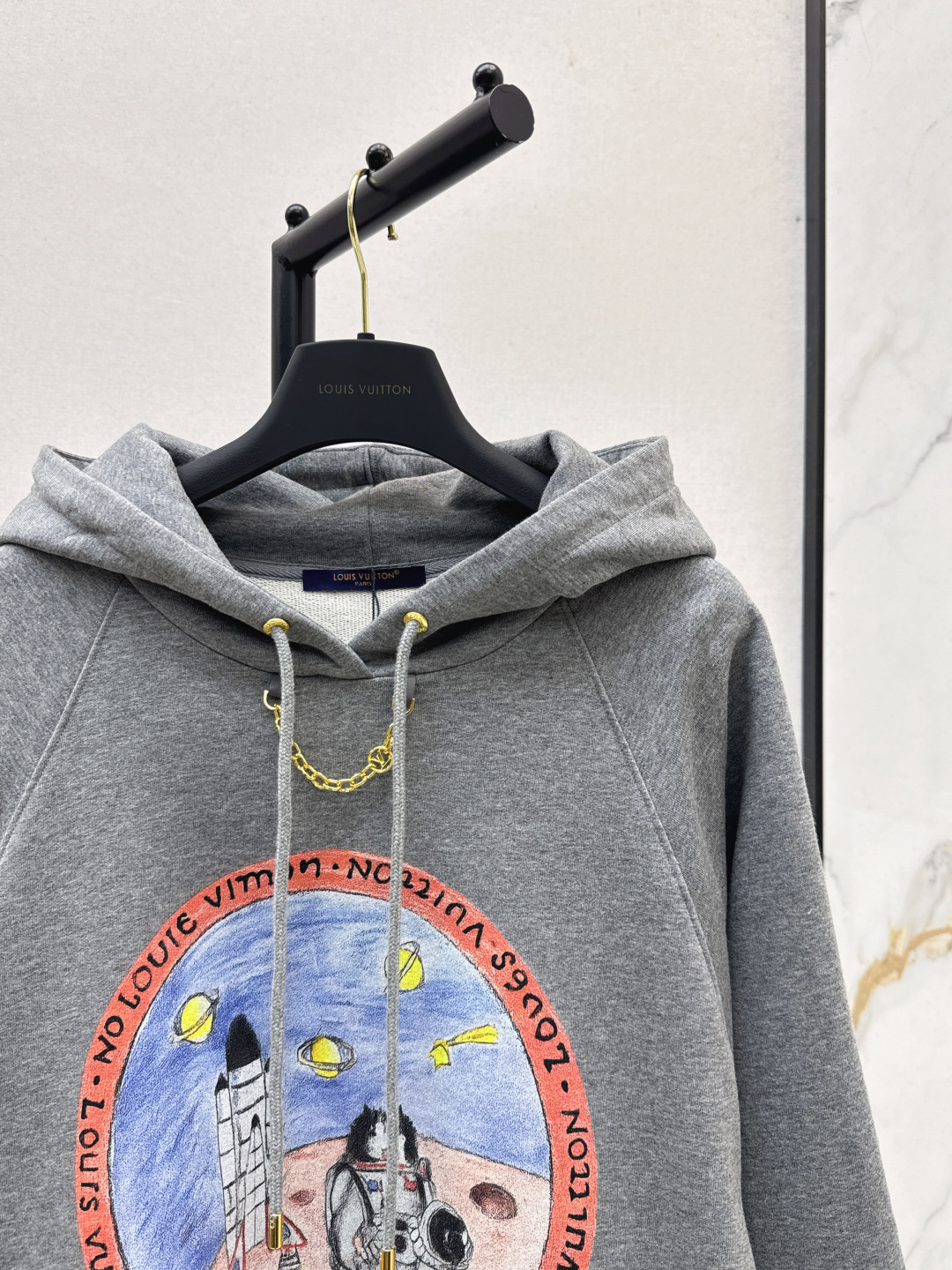 Louis Vuitton Grey Astronaut Print Hoodie Sweatshirt for Women 6 cmp i1757939737975 7361 0 4