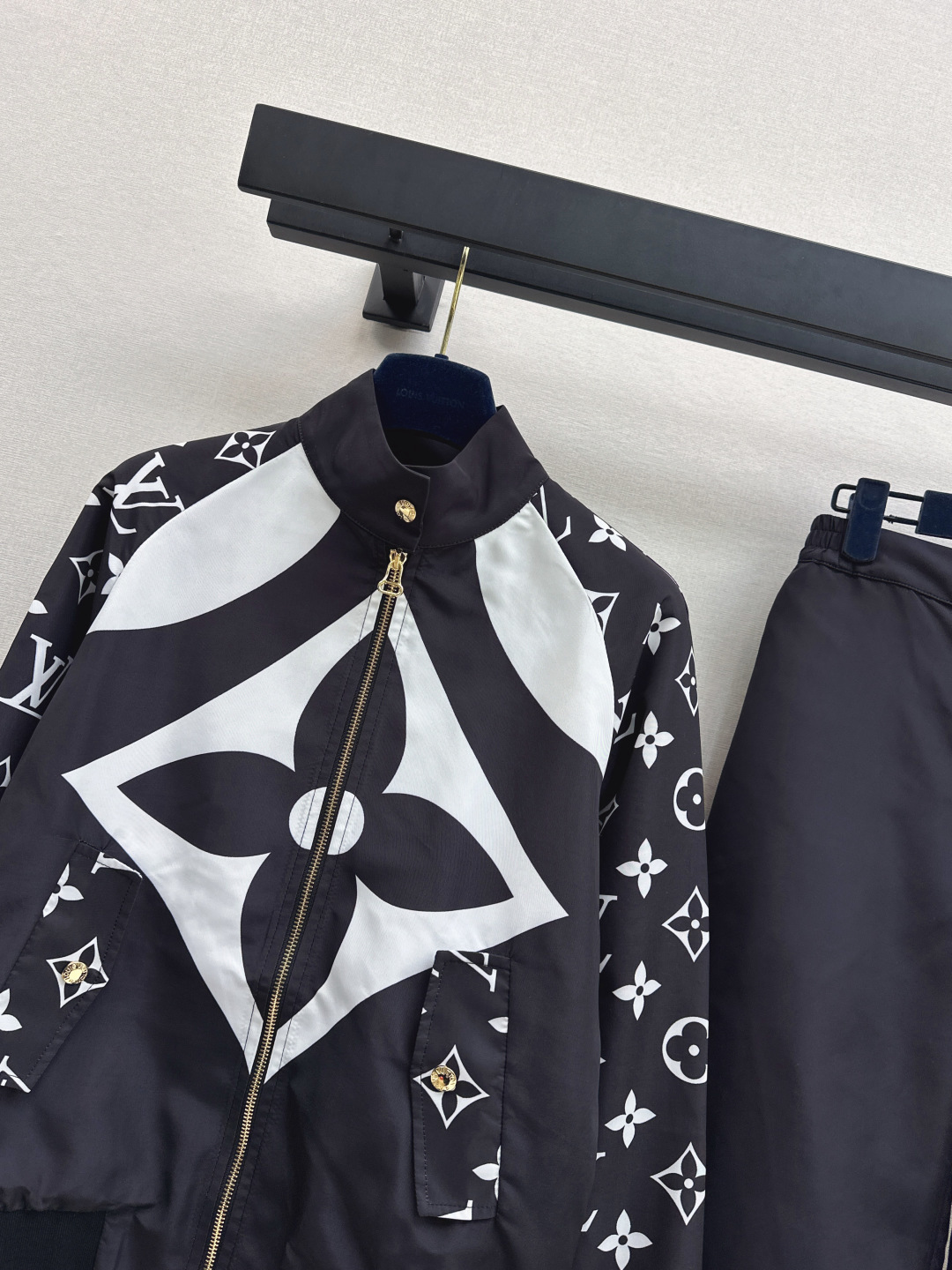 Louis Vuitton Women's Black Logo Print Jacket and Pants Set 4 cmp i1757941212975 4303 0 2