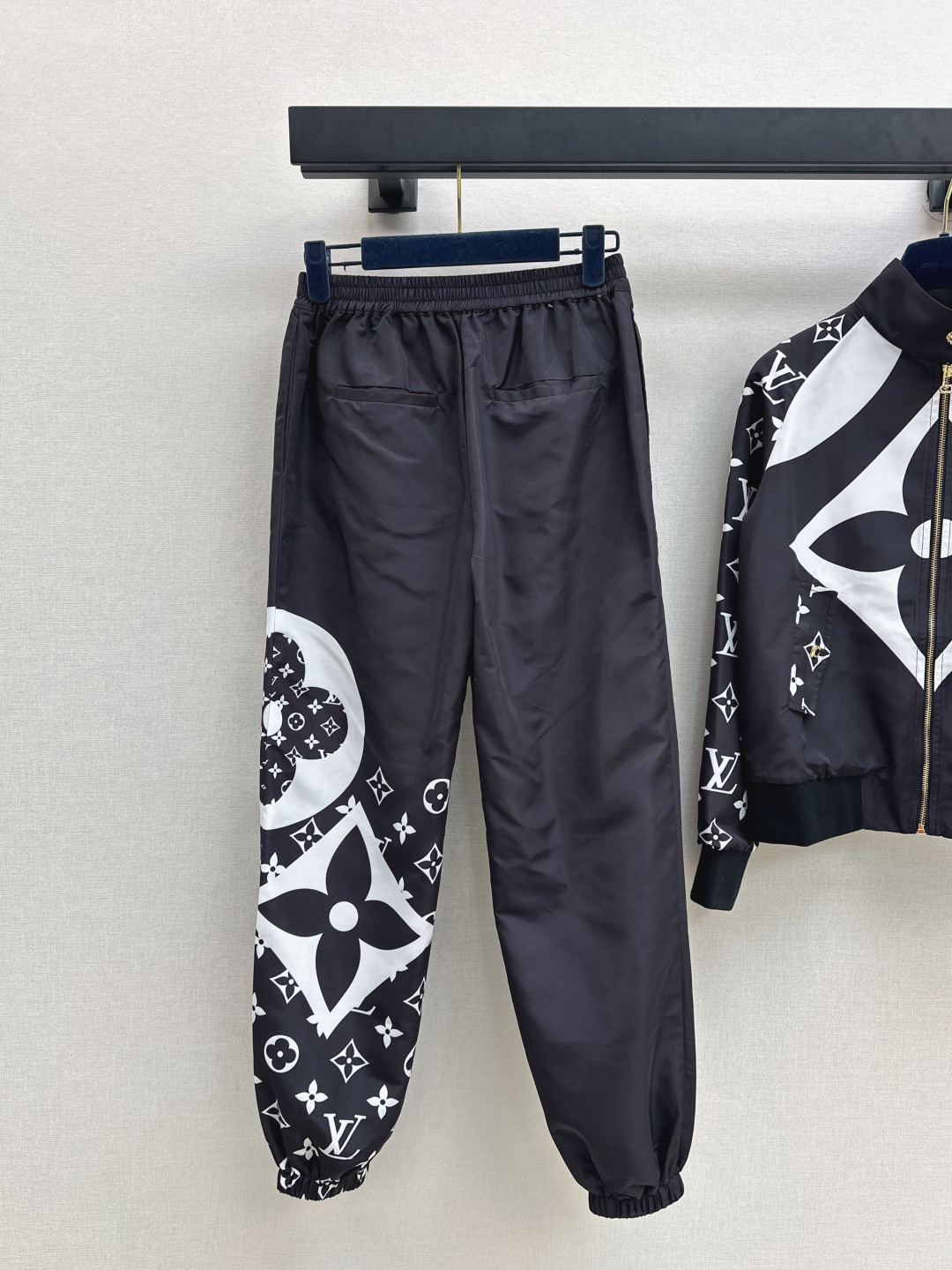 Louis Vuitton Women's Black Logo Print Jacket and Pants Set 10 cmp i1757941217494 8185 0 8