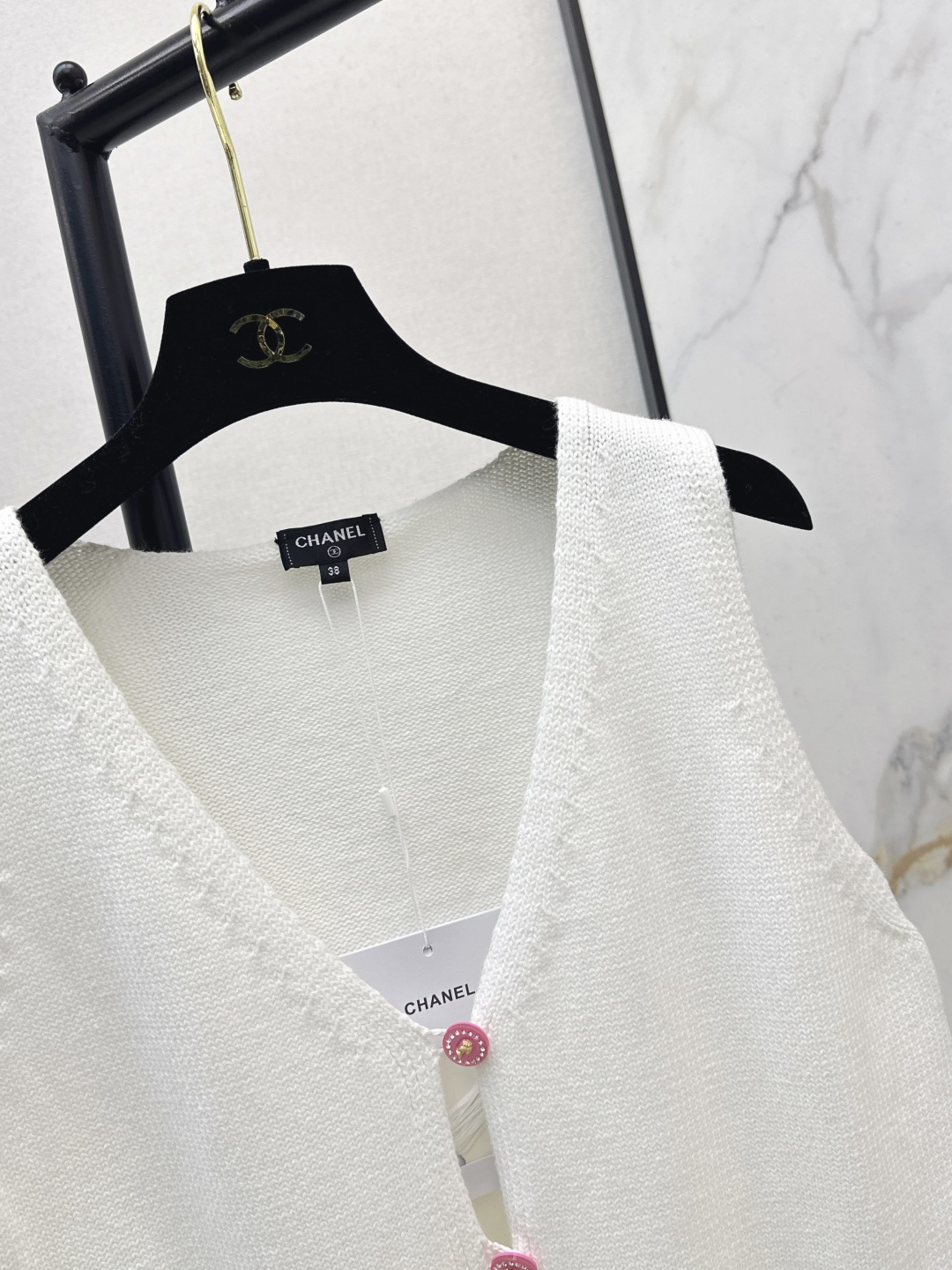 时髦叠穿单品 C家 26Ss————春夏最新款手工亮片口袋装饰Vintage马甲🤍各种叠穿衬衫T恤毛衣都