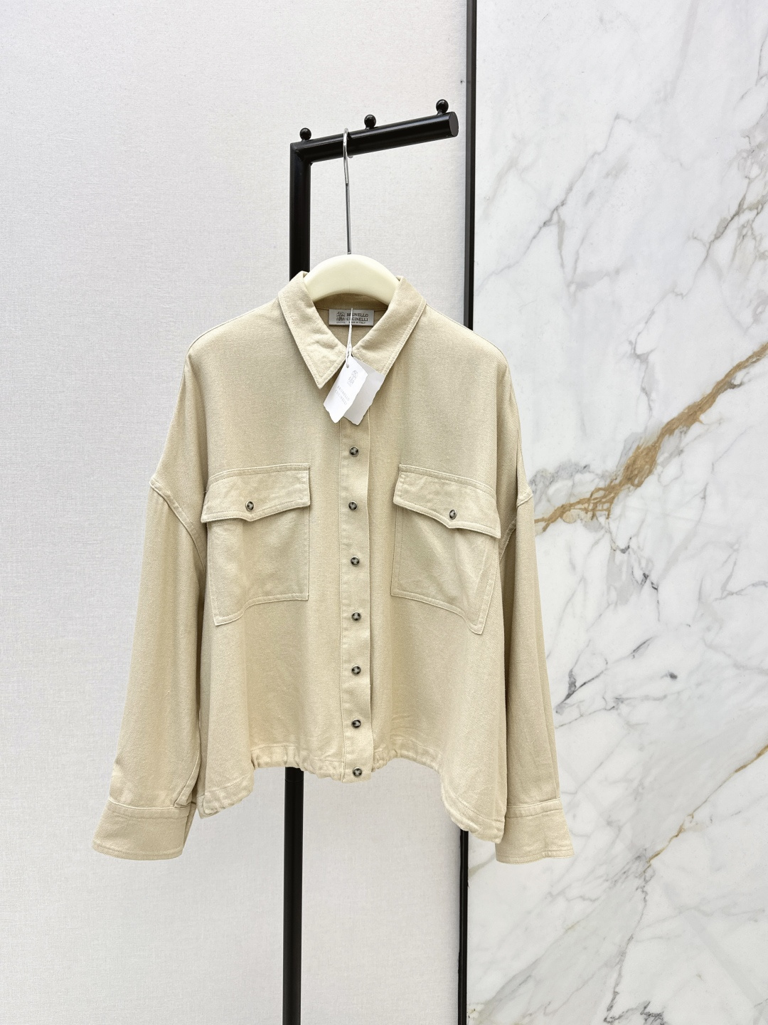 NO:749267,Exclusive debut of Bc 26Ss - the latest long-term linen jacket, shirt and coat hem for spring and summer. The adjustable hem design makes it easy to create a lazy and casual high-end item. Customized wood-tone metal buckle decoration is full of high-end. Minimalist dressing style. Highly recommended to keep versatile items for yourself!  Elegant and casual tone, two colors ready for sale sml,,jackets & coats,jackets & coats,shirts,19860909独家首发 Bc 26Ss————春夏最新款长期主义亚麻夹克衬衫外套下摆可调节设计轻松演绎慵懒随性的高级单品 定制木调金属扣装饰高级感满满 极简主义穿搭天菜 强烈推荐自留百搭单品！优雅随性的调调 两色现货发售sml,,jackets & coats,jackets & coats,shirts,,Women's clothing