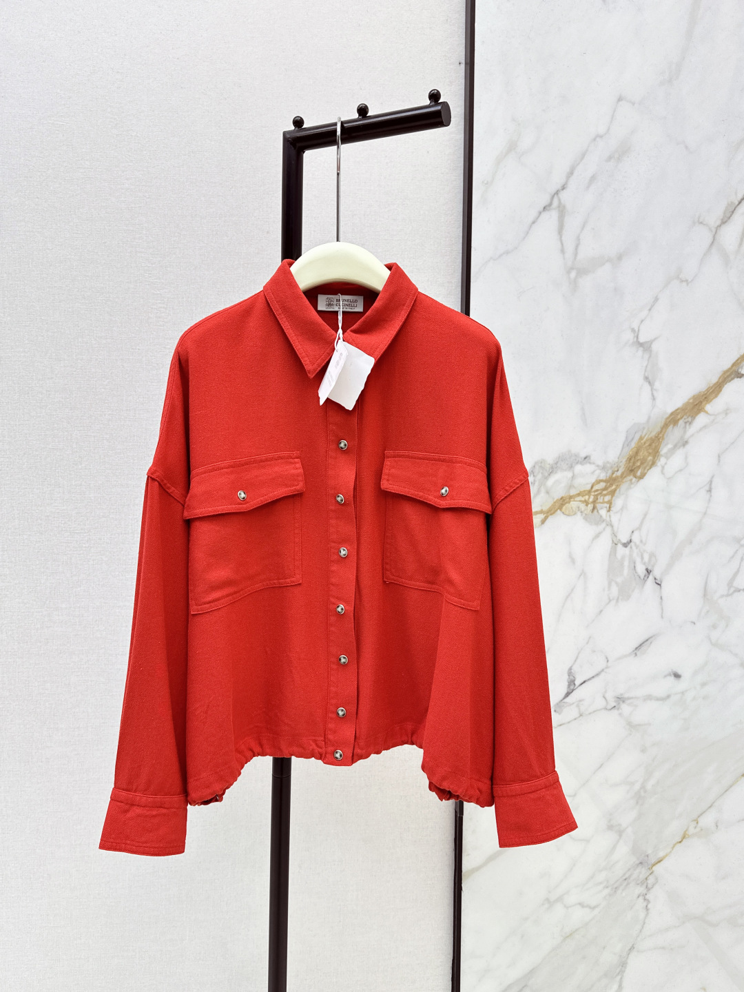 NO:749262,Exclusive debut of Bc 26Ss - the latest long-term linen jacket, shirt and coat hem for spring and summer. The adjustable hem design makes it easy to create a lazy and casual high-end item. Customized wood-tone metal buckle decoration is full of high-end. Minimalist dressing style. Highly recommended to keep versatile items for yourself!  Elegant and casual tone, two colors ready for sale sml,,jackets & coats,jackets & coats,shirts,19860909独家首发 Bc 26Ss————春夏最新款长期主义亚麻夹克衬衫外套下摆可调节设计轻松演绎慵懒随性的高级单品 定制木调金属扣装饰高级感满满 极简主义穿搭天菜 强烈推荐自留百搭单品！优雅随性的调调 两色现货发售sml,,jackets & coats,jackets & coats,shirts,,Women's clothing