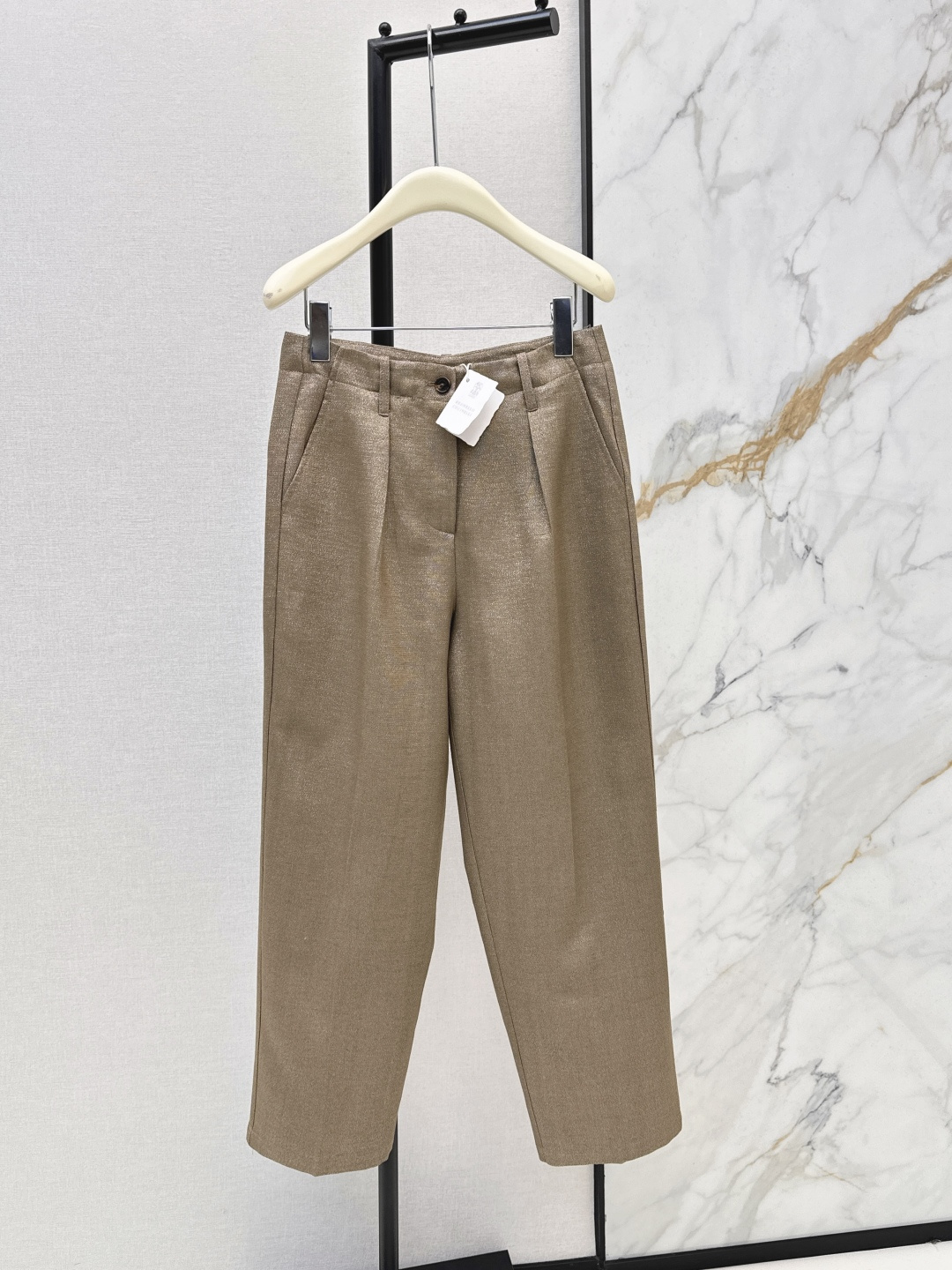 NO:753621,Old money style outfit Bc 26Ss——Early spring’s latest Italian minimalist style suit waisted lapel jacket + trousers Customized Biling linen fabric No-waste high-end wear Interpretation to create a low-key luxury high-level sense Waisted handsome version with casual and elegant temperament Recommended outfit One color ready for sale sml,,jackets & coats,19860909老钱风穿搭 Bc 26Ss————早春最新款意式极简风套装收腰翻领外套+西裤 定制Biling亚麻面料 不废力的高级穿搭 演绎打造低调奢华的高级感 收腰帅气版型气质随性优雅 推荐一套穿搭 一色现货发售sml,,jackets & coats,,Women's clothing