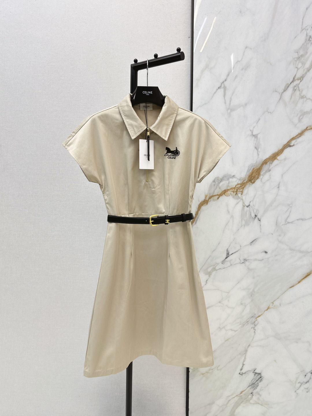 NO:758759,Ce 26Ss————The latest spring and summer carriage embroidered belt dress is full of texture and elegant design. It is OK for daily OL. A fashionable dress with unique charm. Two colors are available for sale sml,,skirts,19860909Ce 26Ss————春夏最新款马车刺绣腰带连衣裙质感十足 优雅气质设计 日常OL都OK 一款具有独特魅力的时尚连衣裙 两色现货发售sml,,skirts,,Women's clothing