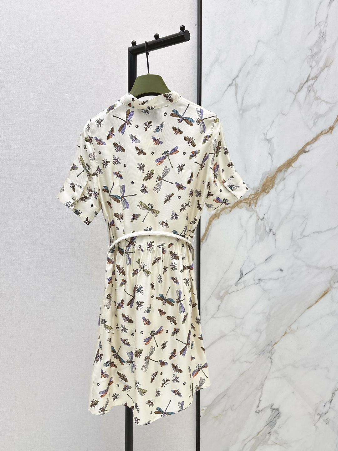 Gu 26Ss————春夏最新款青蜓印花真丝连衣裙🤍百分百真丝斜纹绸面料 配送金属扣腰带 气质飘带领结收