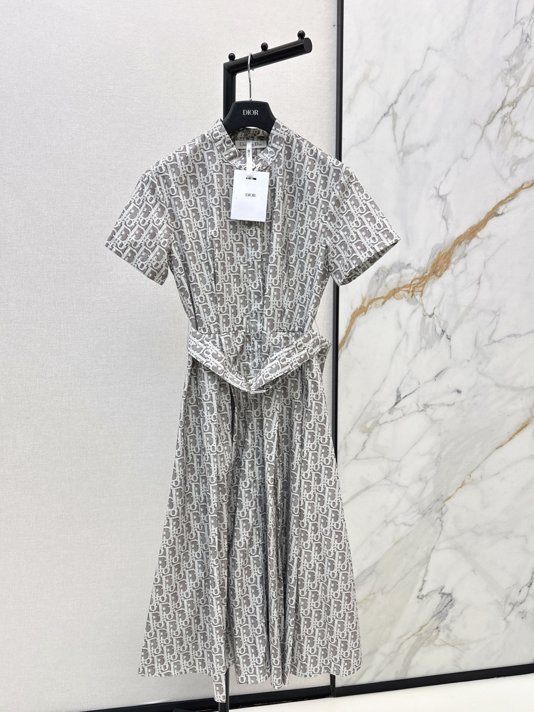 NO:801509,CD 26Ss————The latest spring and summer logo jacquard long pleated dress, full of texture, elegant design, OK for daily OL, a fashionable pleated skirt with unique charm, available in one color, sml,,skirts,19860909CD 26Ss————春夏最新款logo提花长款百褶连衣裙 质感十足 优雅气质设计 日常OL都OK 一款具有独特魅力的时尚百褶裙 一色现货发售sml,,skirts,,Women's clothing