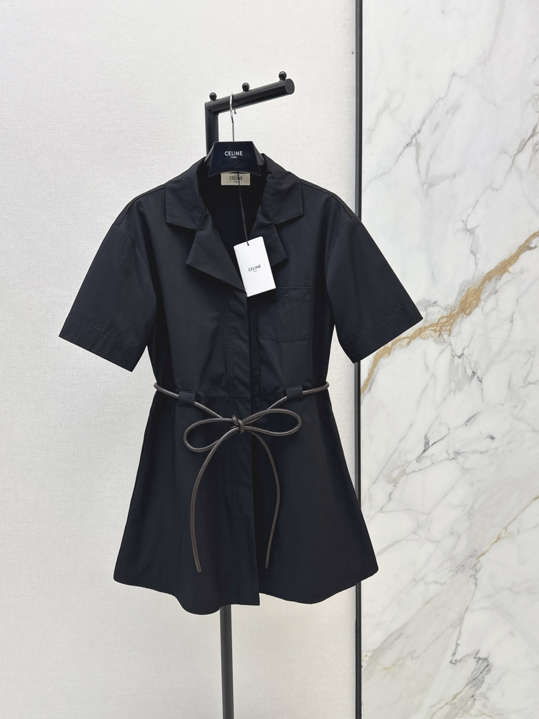 NO:843788,Ce 26Ss————The latest dress with Arc de Triomphe embroidery decoration in spring and summer. The season of indulging in windbreaker skirts. Summer is here~ This atmospheric dress starts the passionate summer and softens the toughness of the windbreaker into a gentle tone~ Khaki is also an enduring British tone. It is high-end and versatile, suitable for outings and commuting. Two colors are available for sale sml,,skirts,19860909Ce 26Ss————春夏最新款凯旋门刺绣装饰连衣裙沉迷于风衣裙的季节 夏天踱步而至~ 这件氛围感连衣裙开启热情夏日 将风衣的硬朗柔化成温柔的调调~ 卡其色也是经久不衰的英伦调调 高级百搭 不管出街出游还是通勤都很适配 两色现货发售sml,,skirts,,Women's clothing