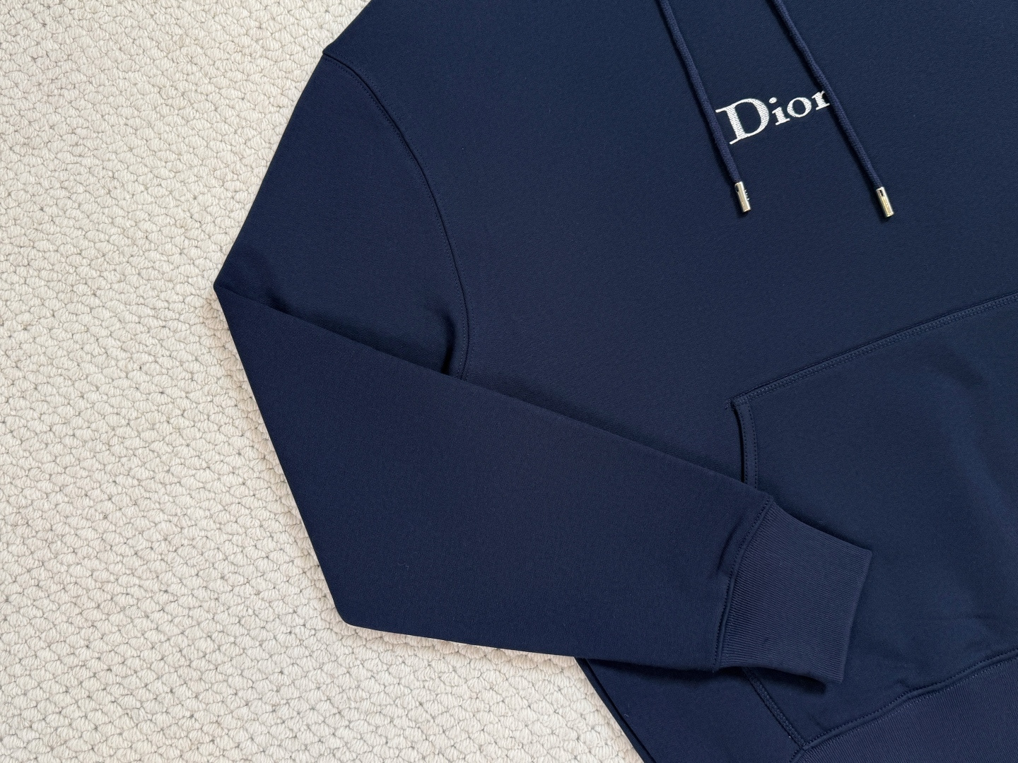 迪奥/CD / 标志连帽运动衫面料：26支双纱面+10S毛绒底复合结构 / 380G罗纹：21支470g