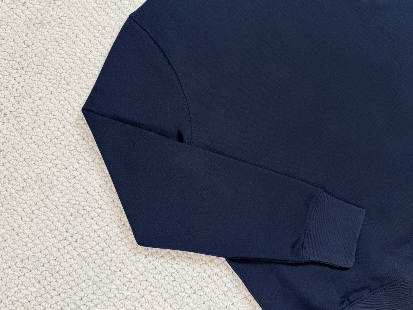 迪奥/CD / 标志连帽运动衫面料：26支双纱面+10S毛绒底复合结构 / 380G罗纹：21支470g