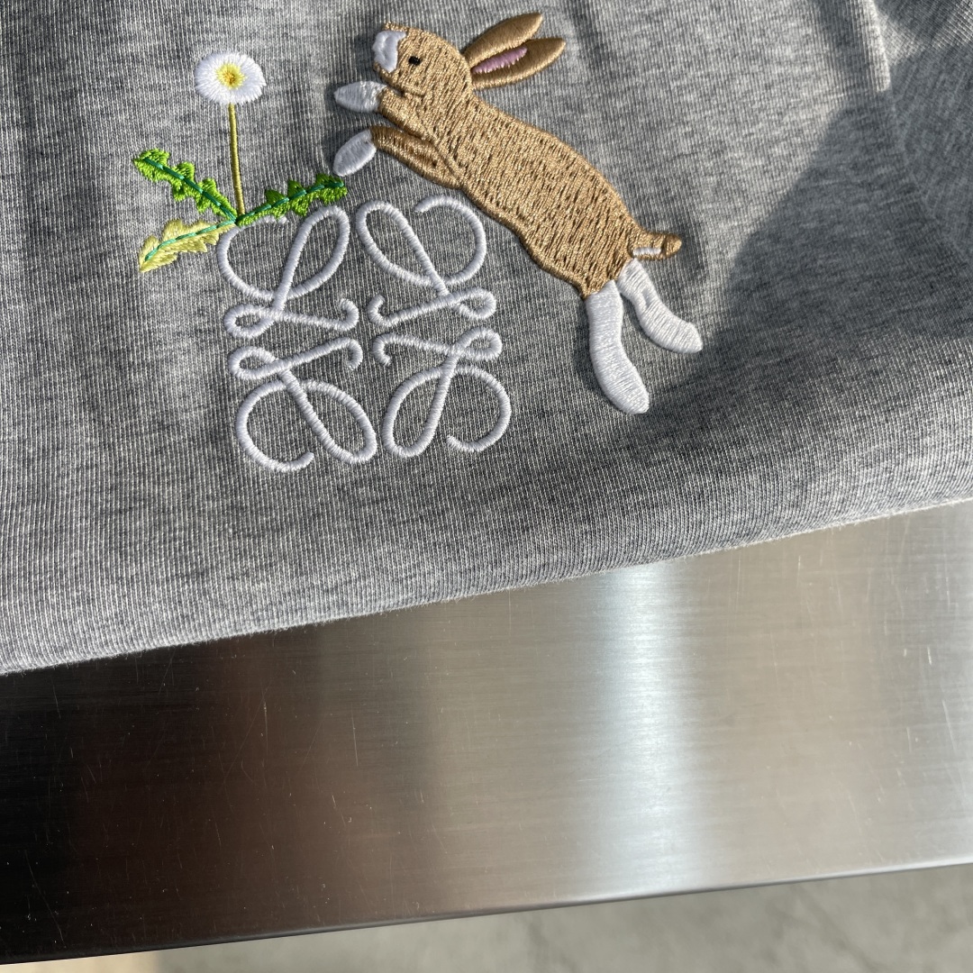 Loewe x Suna Fujita Embroidered Gray T-Shirt - Rabbit and Flower Design 5 cmp i1735822056759 9963 0 2
