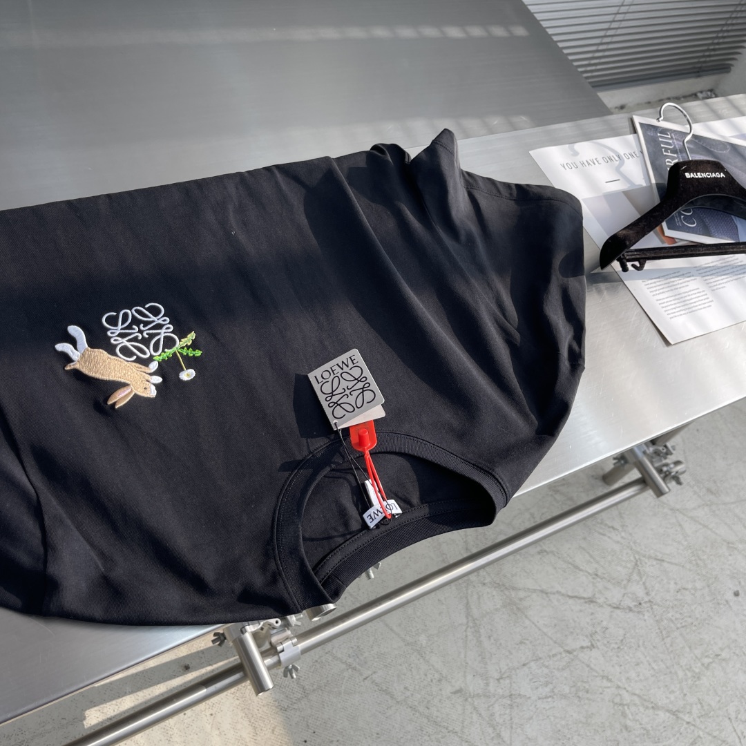 Loewe x Suna Fujita Embroidered Short Sleeve Custom Grey Satin Cotton T-Shirt 3 cmp i1735822069248 1642 0 0