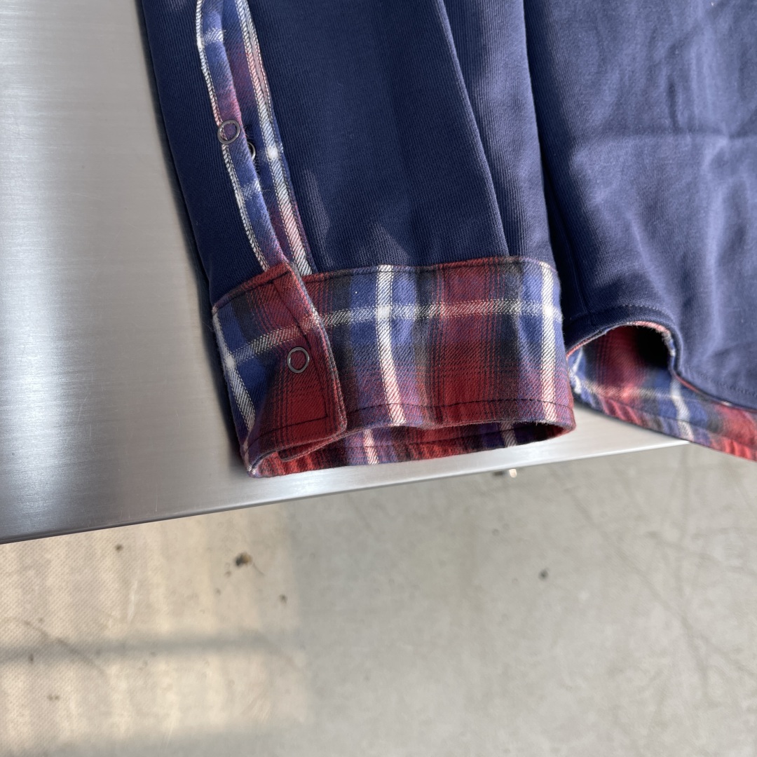 Balenciaga Reversible Plaid Shirt Jacket with Soft Cotton and Stylish Design 7 cmp i1736411472990 5745 0 3
