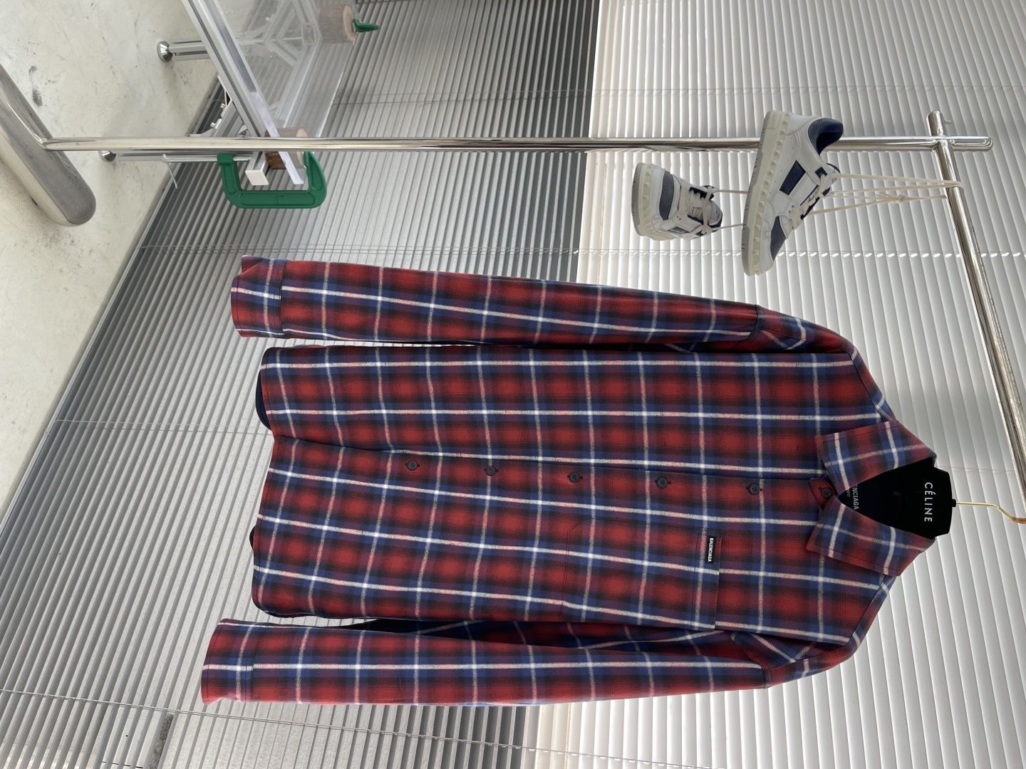 Balenciaga Reversible Plaid Shirt Jacket with Soft Cotton and Stylish Design 2 cmp i1736412277339 1207 0 6