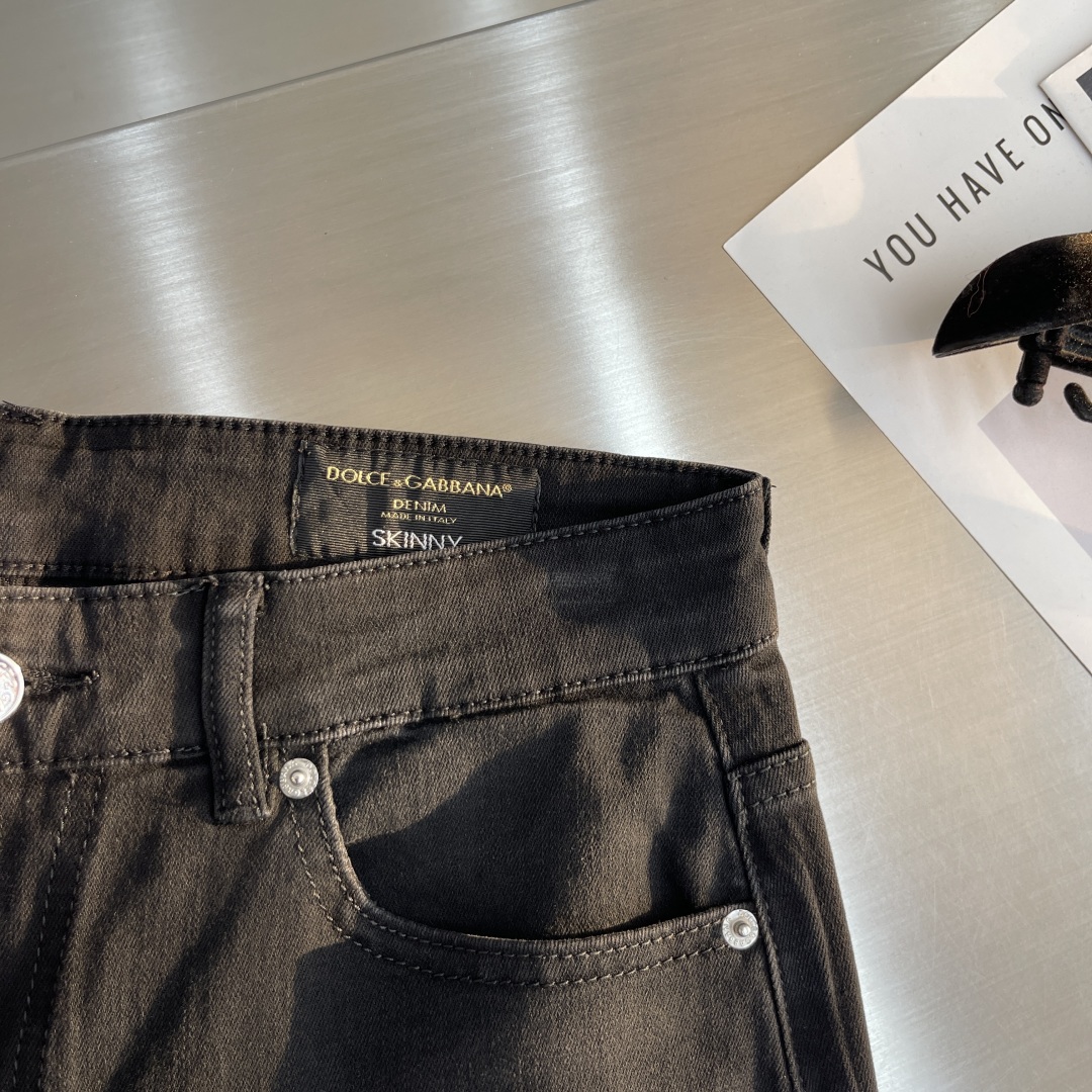 Dolce & Gabbana Black Denim Jeans with DG Print Pocket - Luxury Quality 6 cmp i1736845122479 8376 0 3
