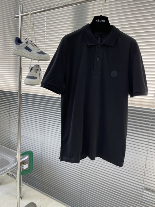 Moncler Polo Shirt, Short Sleeve Polo Shirt With Classic Silicone Logo 1 Moncler Polo Shirt, Short Sleeve Polo Shirt With Classic Silicone Logo