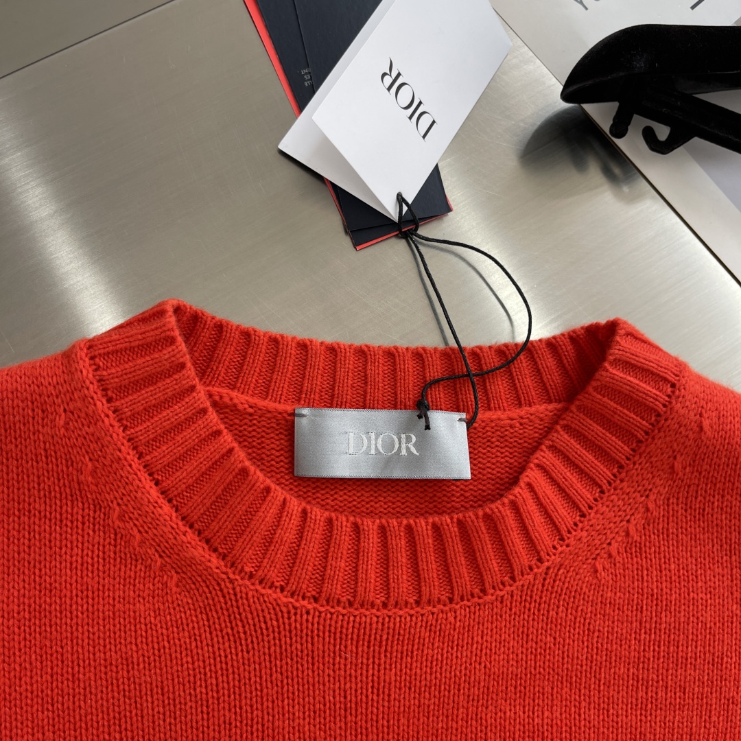 Dior x Kaws Limited Edition Red Wool Knit Sweater with Logo Embroidery 4 cmp i1739529859475 5701 0 0