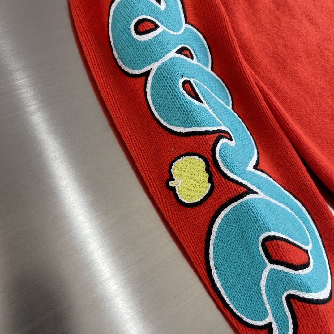 Dior x Kaws Limited Edition Red Wool Knit Sweater with Logo Embroidery 6 cmp i1739529859586 6803 0 2