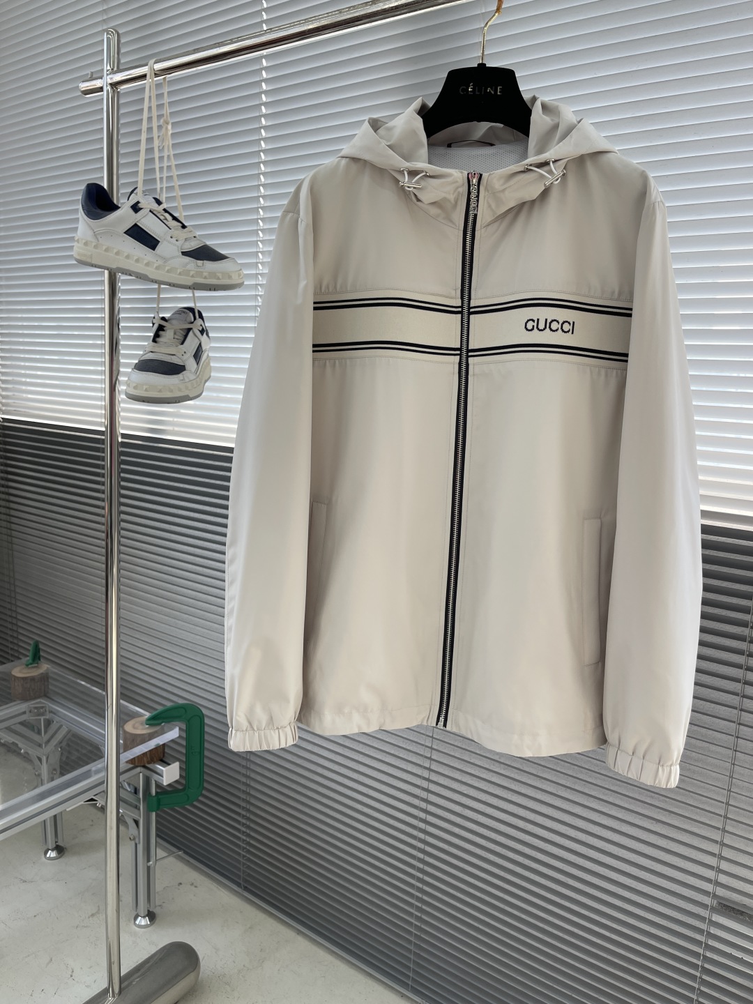 Gucci 2025 Spring/Summer Jacket with Logo Webbing and Hooded Design 1 cmp i1740393807901 4286 0 5