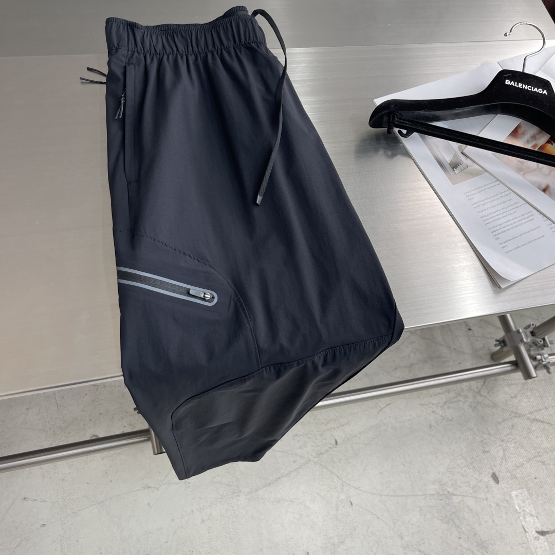 Dior Men's Drawstring Sweatpants New Collection, Casual and Comfortable 3 cmp i1740474834420 8167 0 0