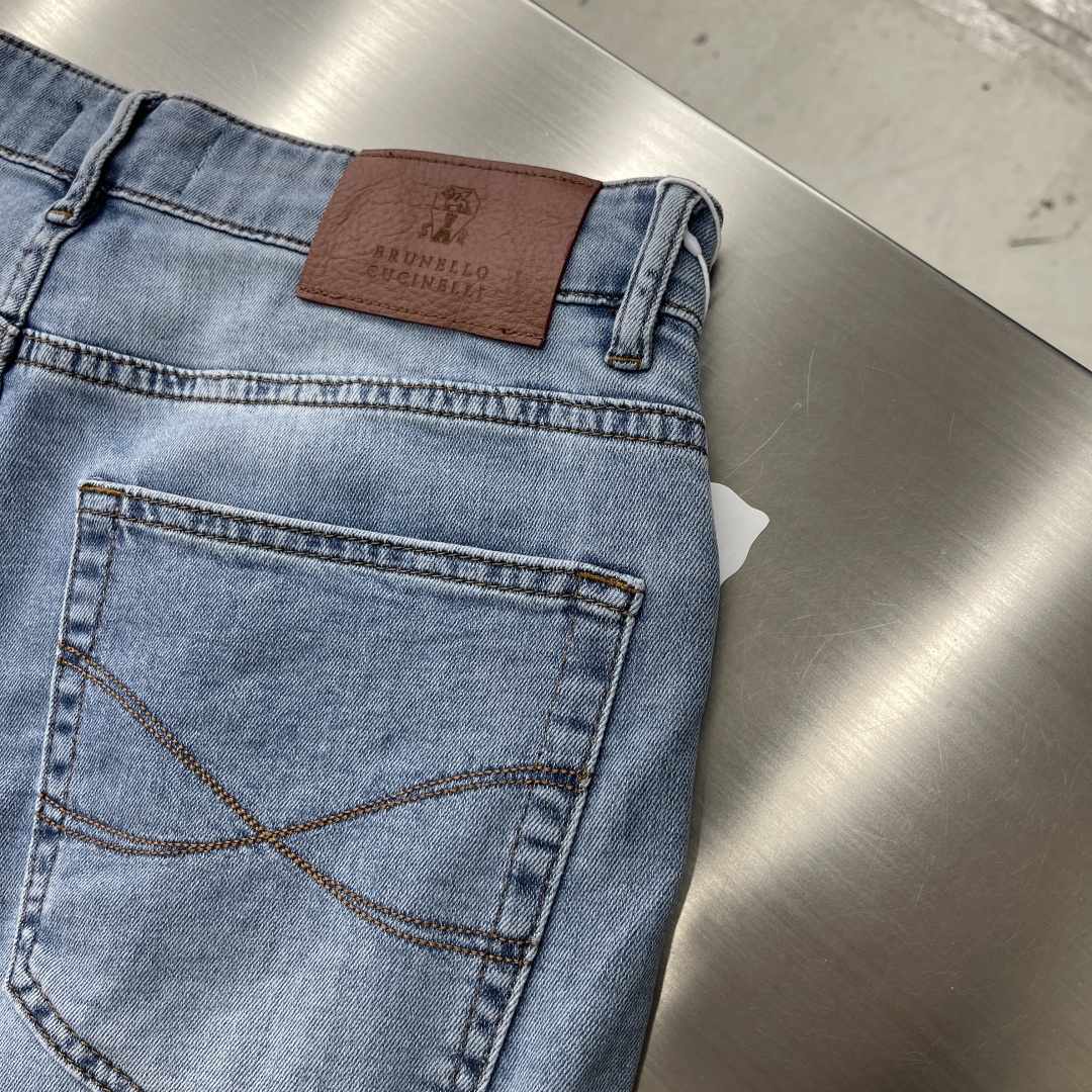 Brunello Cucinelli Denim Jeans Classic Fashion Simple Water Wash for Spring/Summer 7 cmp i1740650170373 3527 0 3