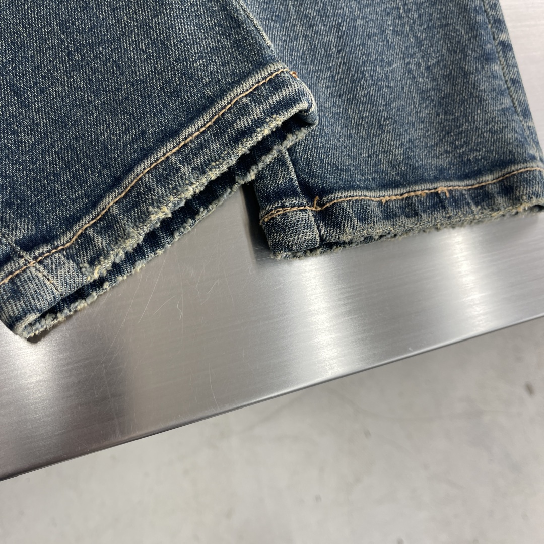 Louis Vuitton 2024FW Men's Casual Jeans - Premium Denim Collection 5 cmp i1740650696887 4807 0 2