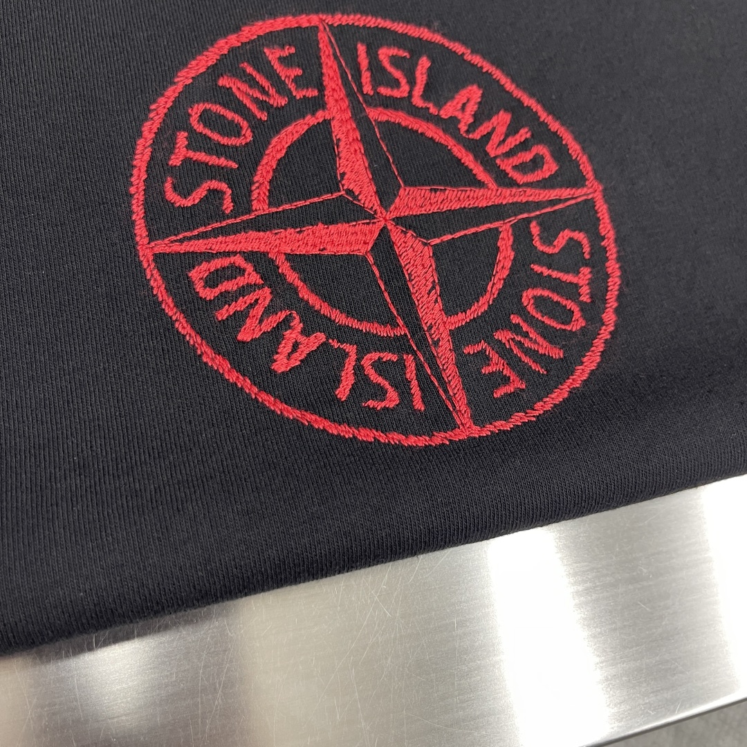 Stone Island Badge Embroidered Black Cotton Linen T-Shirt - Short Sleeve 5 cmp i1740993419771 6083 0 2